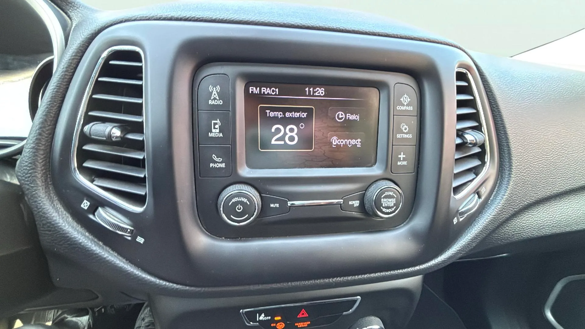 Jeep Compass 1.4 Mair Limited 4x2 - foto 18