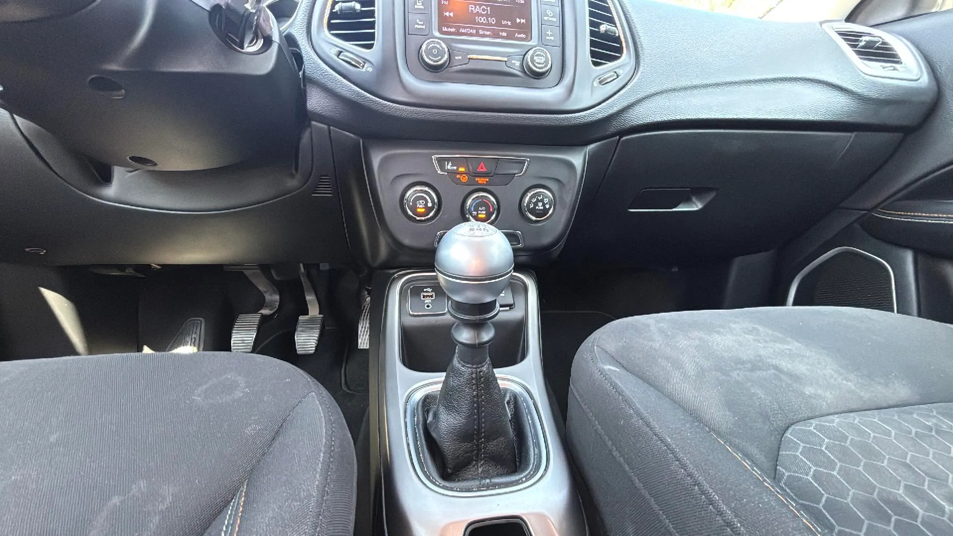 Jeep Compass 1.4 Mair Limited 4x2 - foto 11