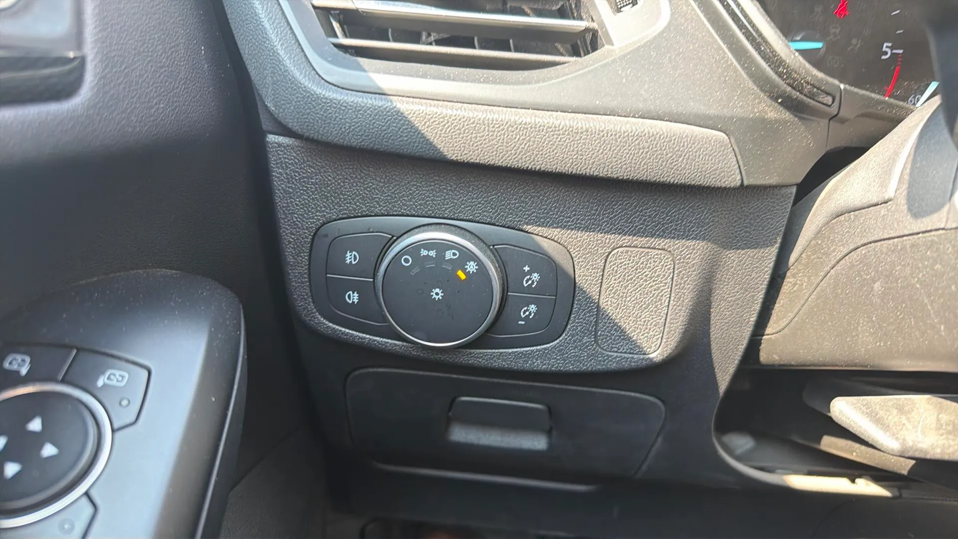 Ford Focus 1.5 EcoBlue ST-Line - foto 16