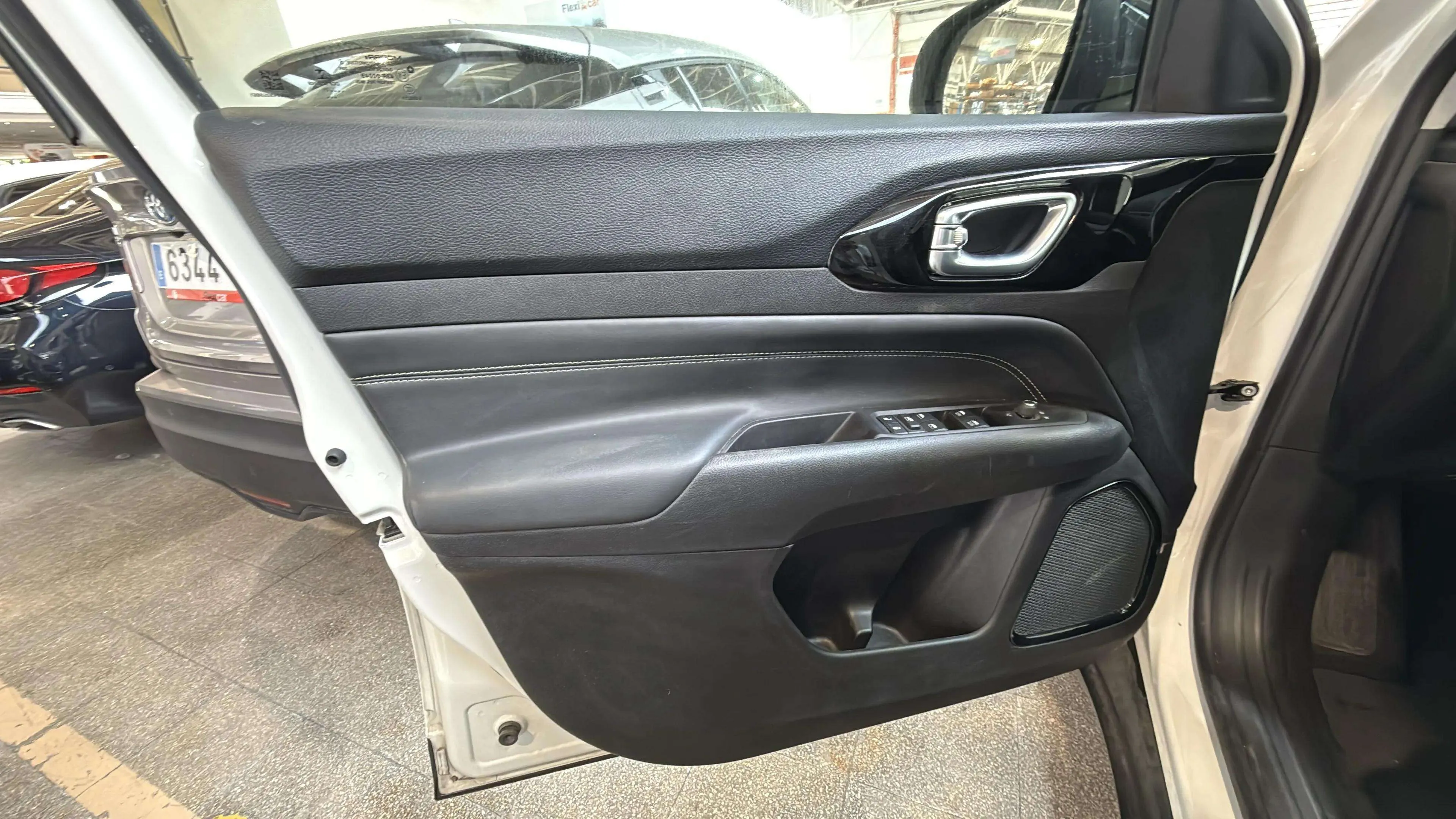 Jeep Compass 1.6 Mjet Limited FWD - foto 16