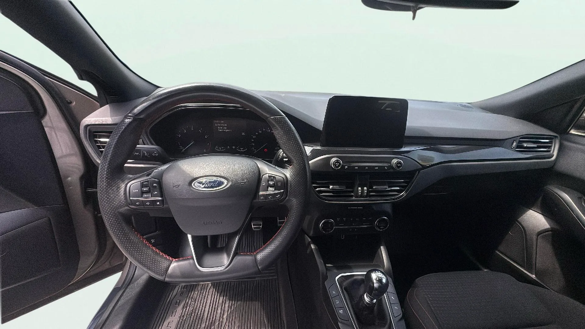 Ford Focus 1.0 EcoBoost ST-Line - foto 7