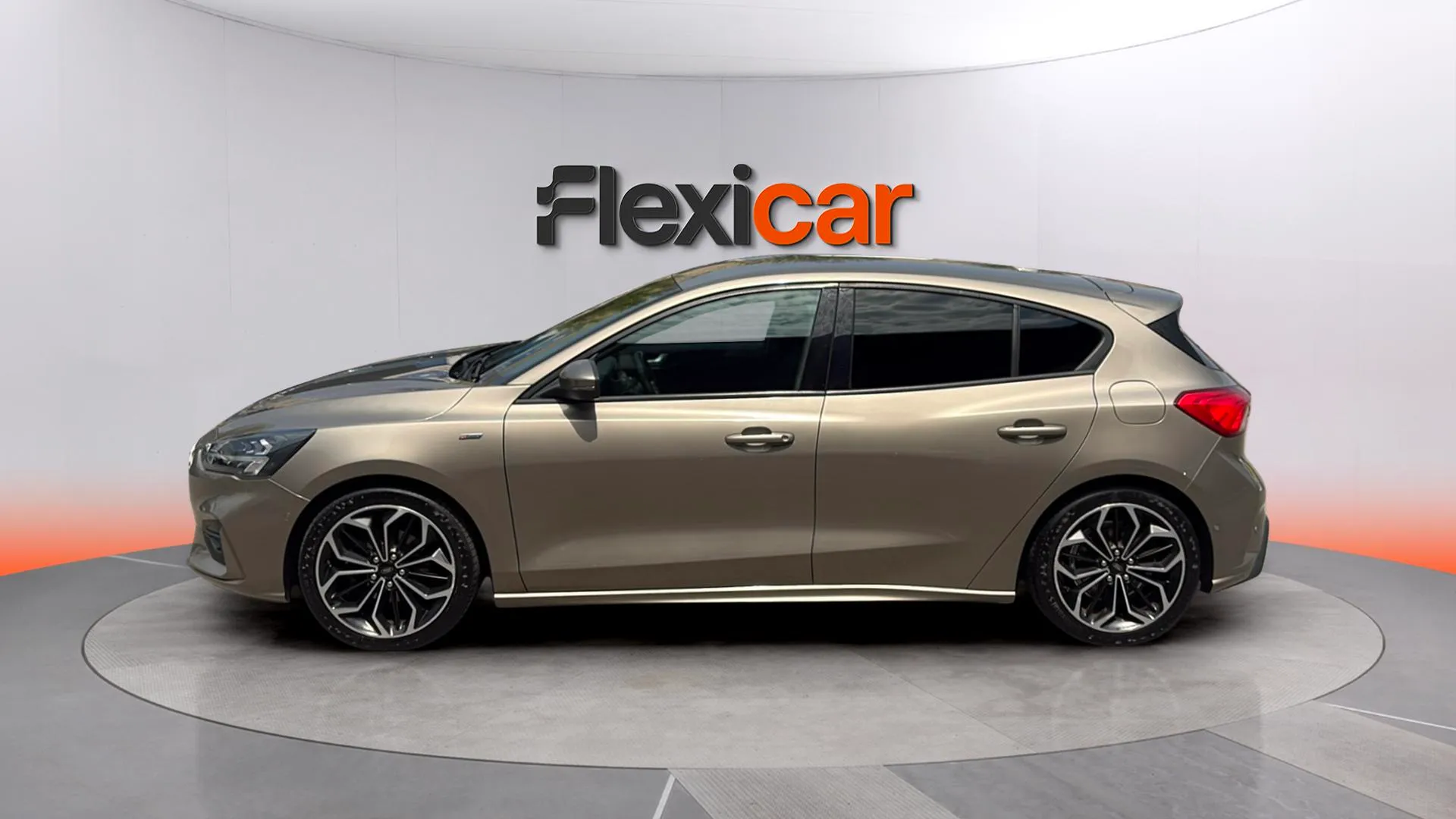 Ford Focus 1.0 EcoBoost ST-Line - foto 4
