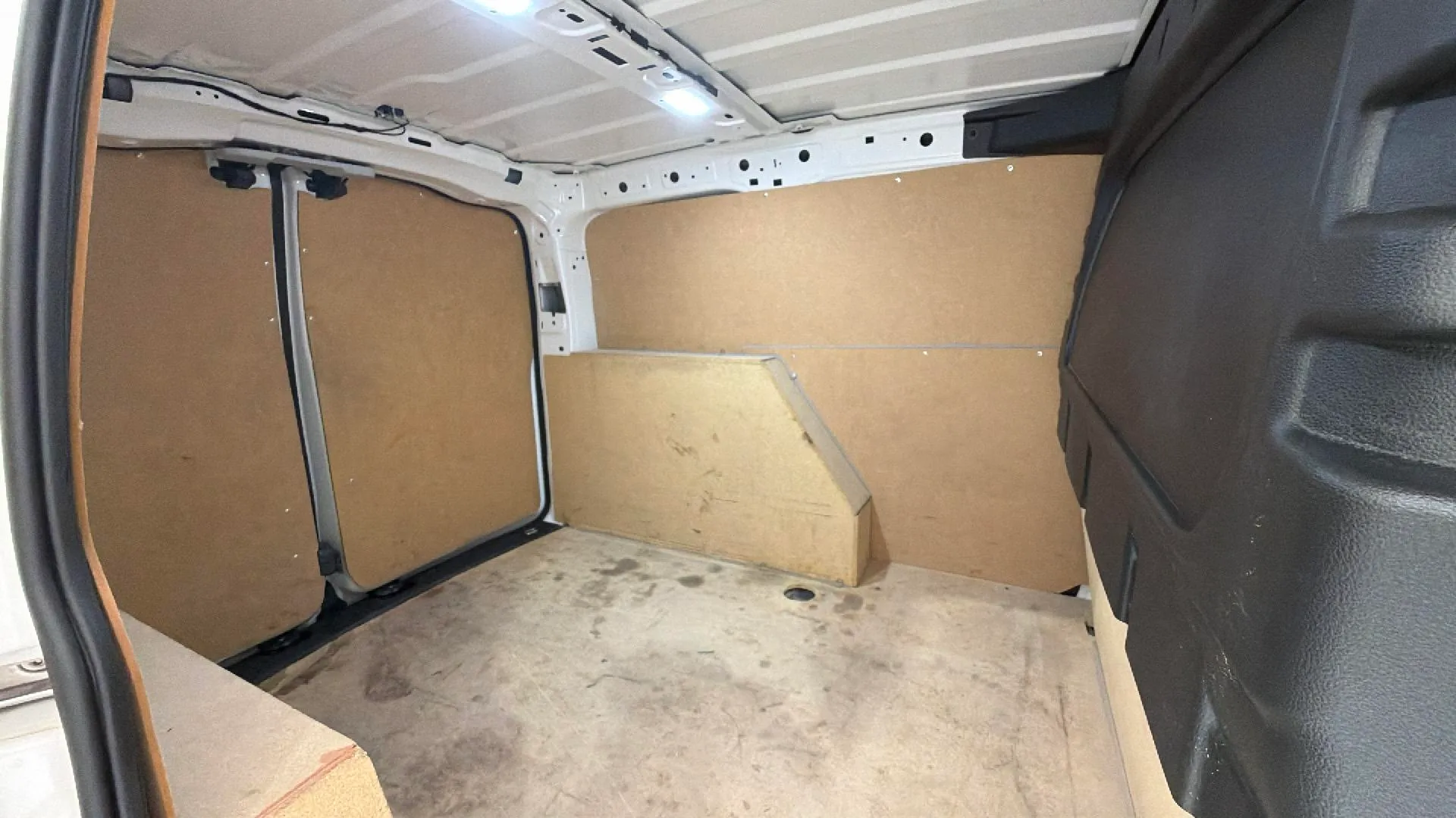 Volkswagen Caddy California 2.0 TDI - foto 13
