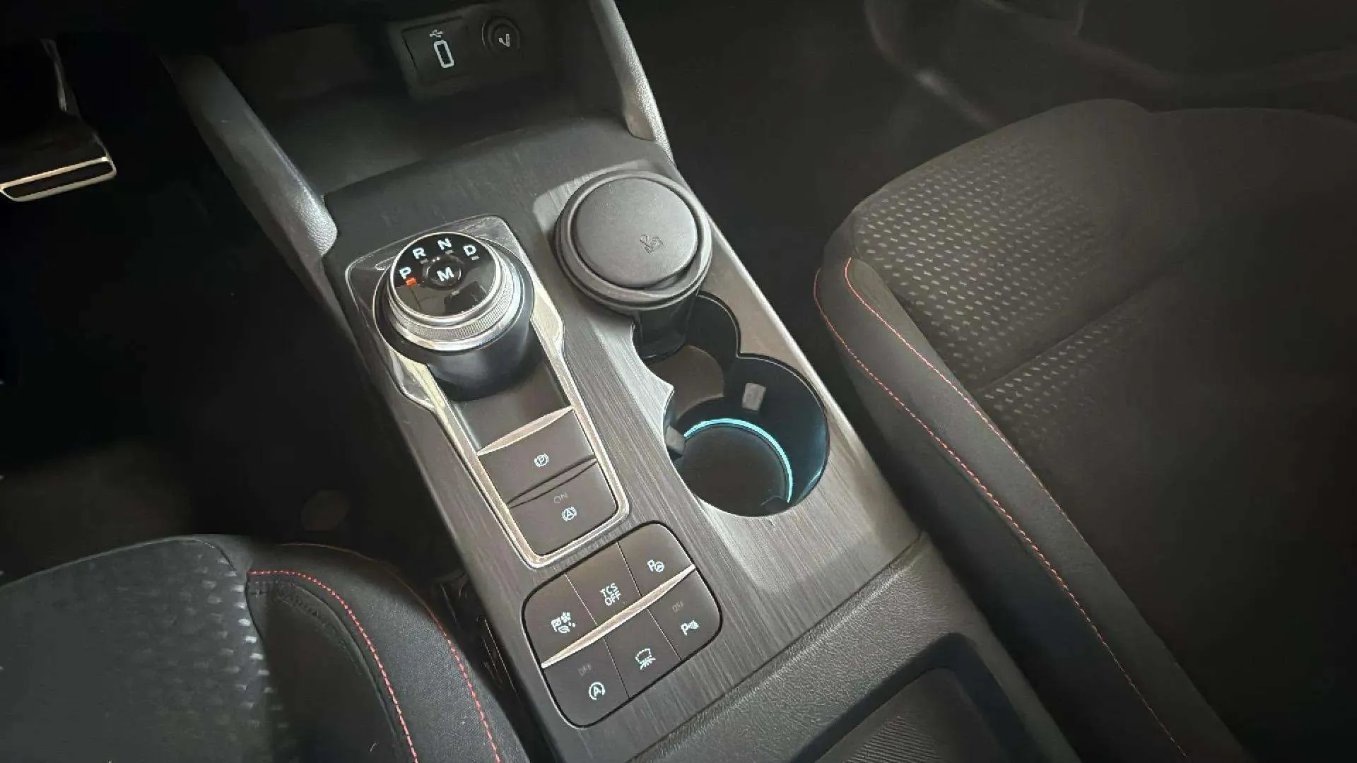 Ford Focus 1.5 EcoBlue Titanium - foto 14