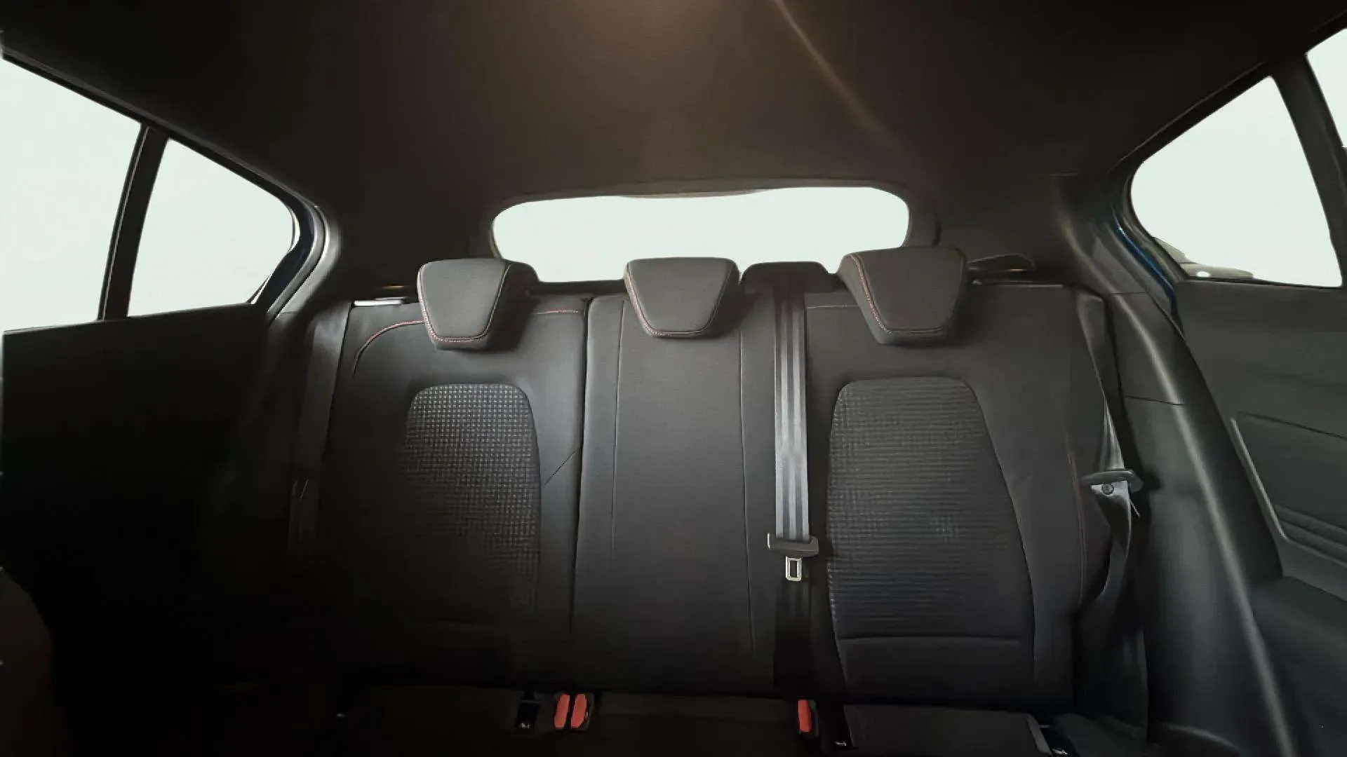 Ford Focus 1.5 EcoBlue Titanium - foto 13