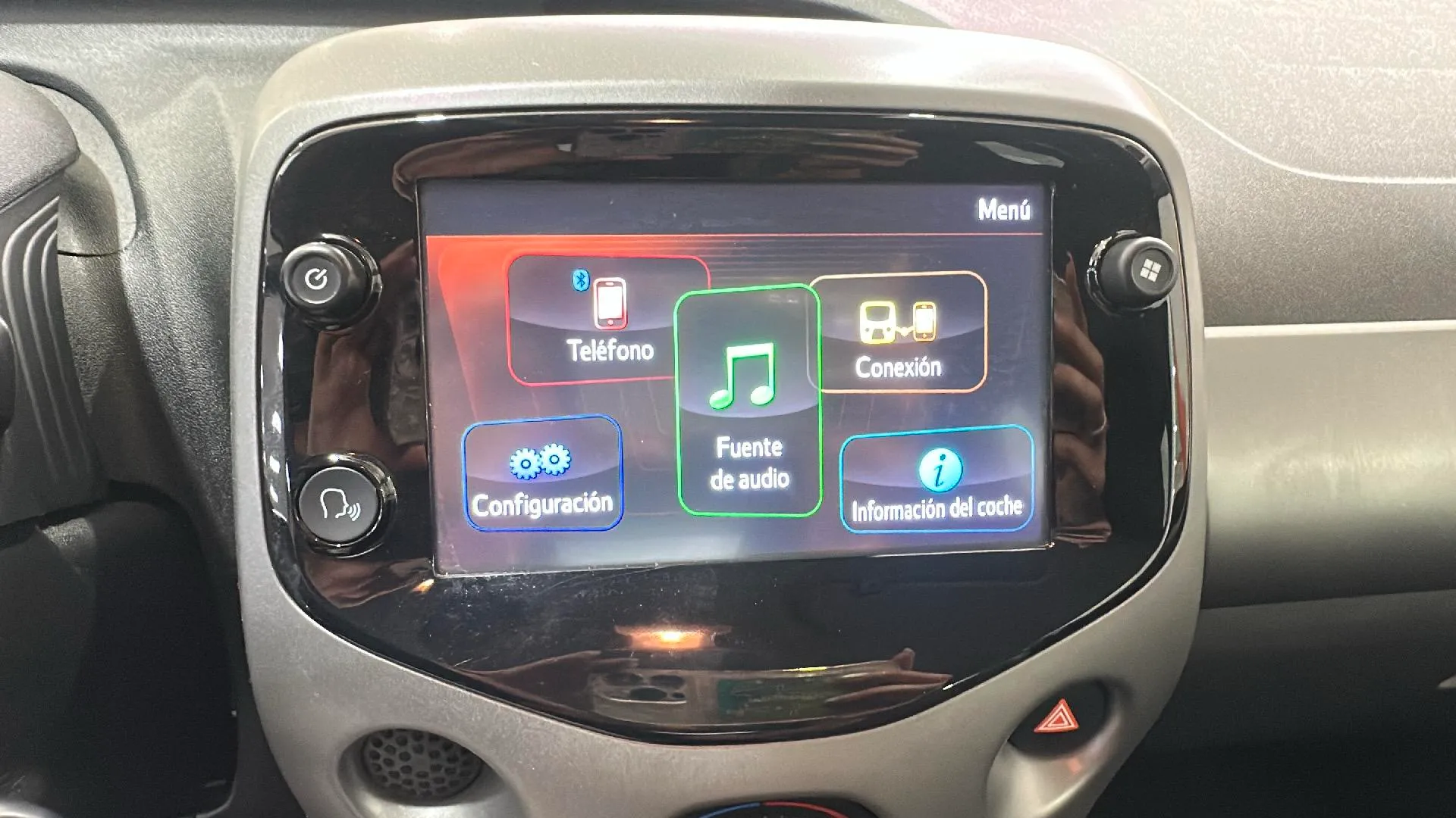 Toyota Aygo 1.0 70 x-play - foto 18