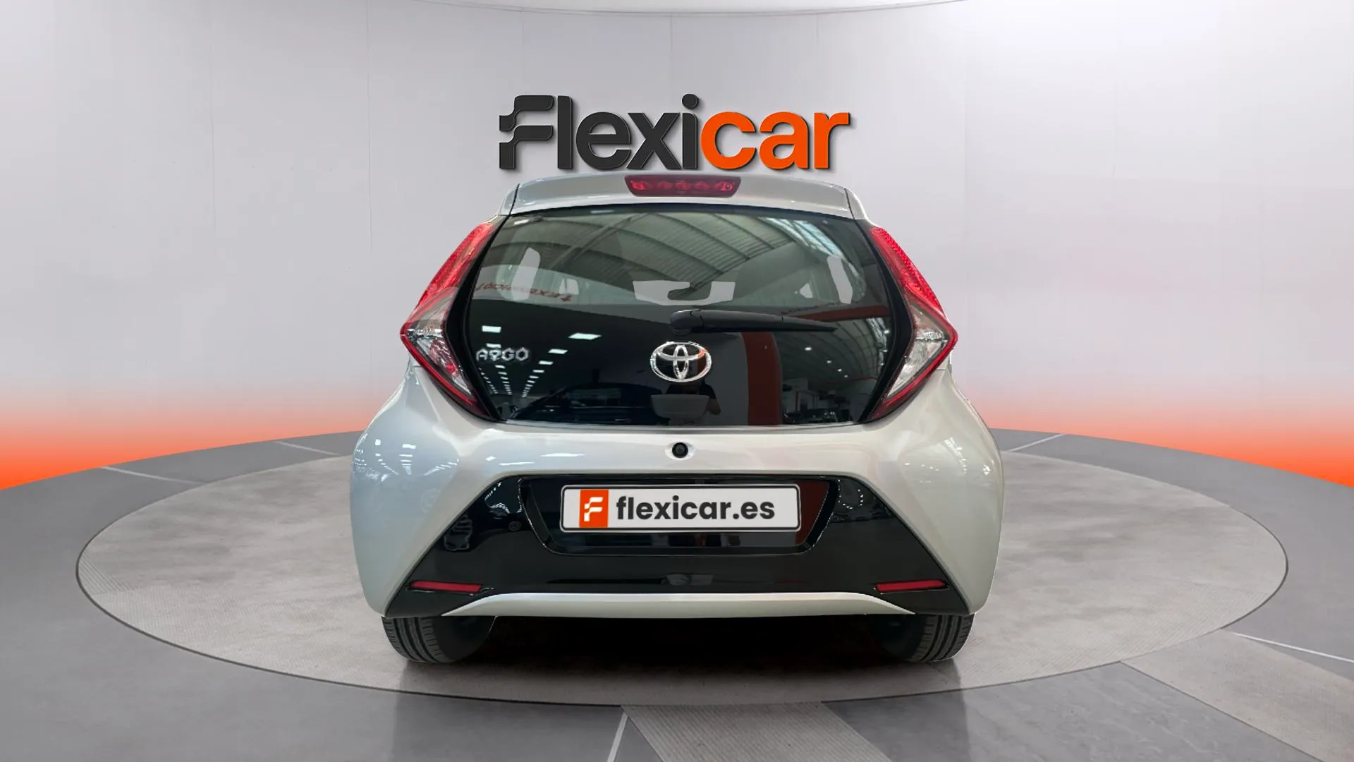 Toyota Aygo 1.0 70 x-play - foto 6