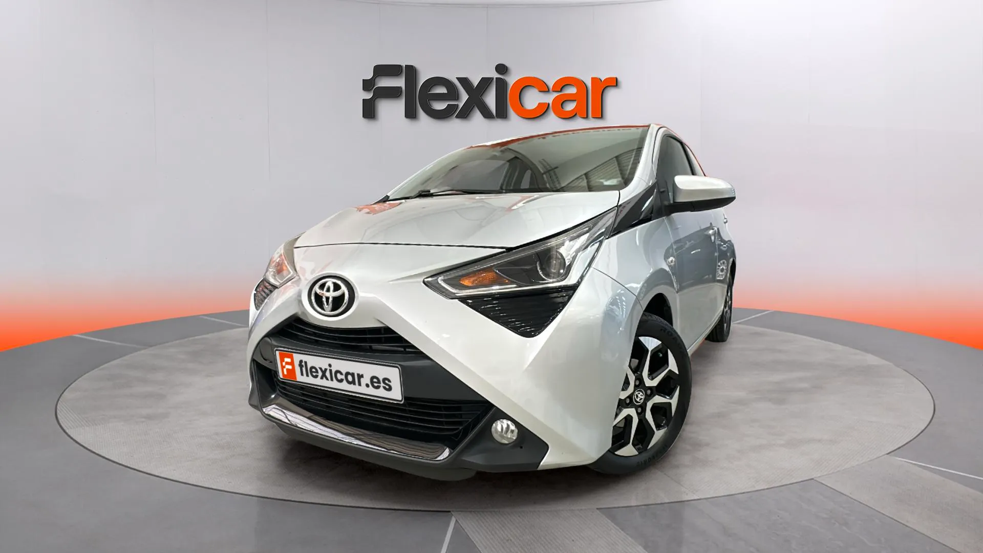 Toyota Aygo 1.0 70 x-play - foto 3