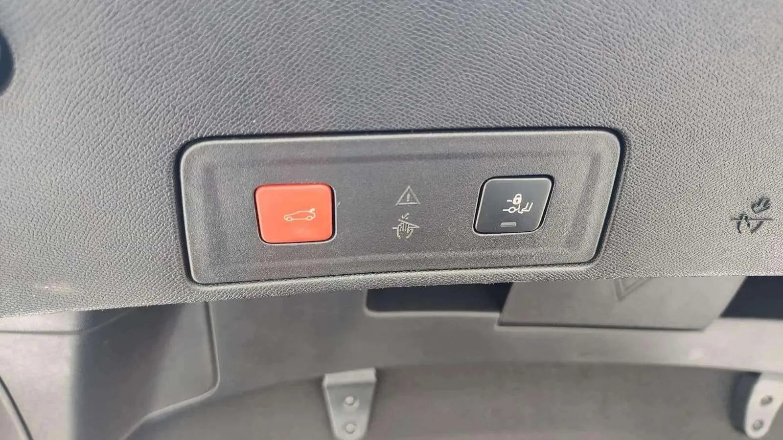 Peugeot 508 SW Allure Hybrid 225 e-EAT8 - foto 8