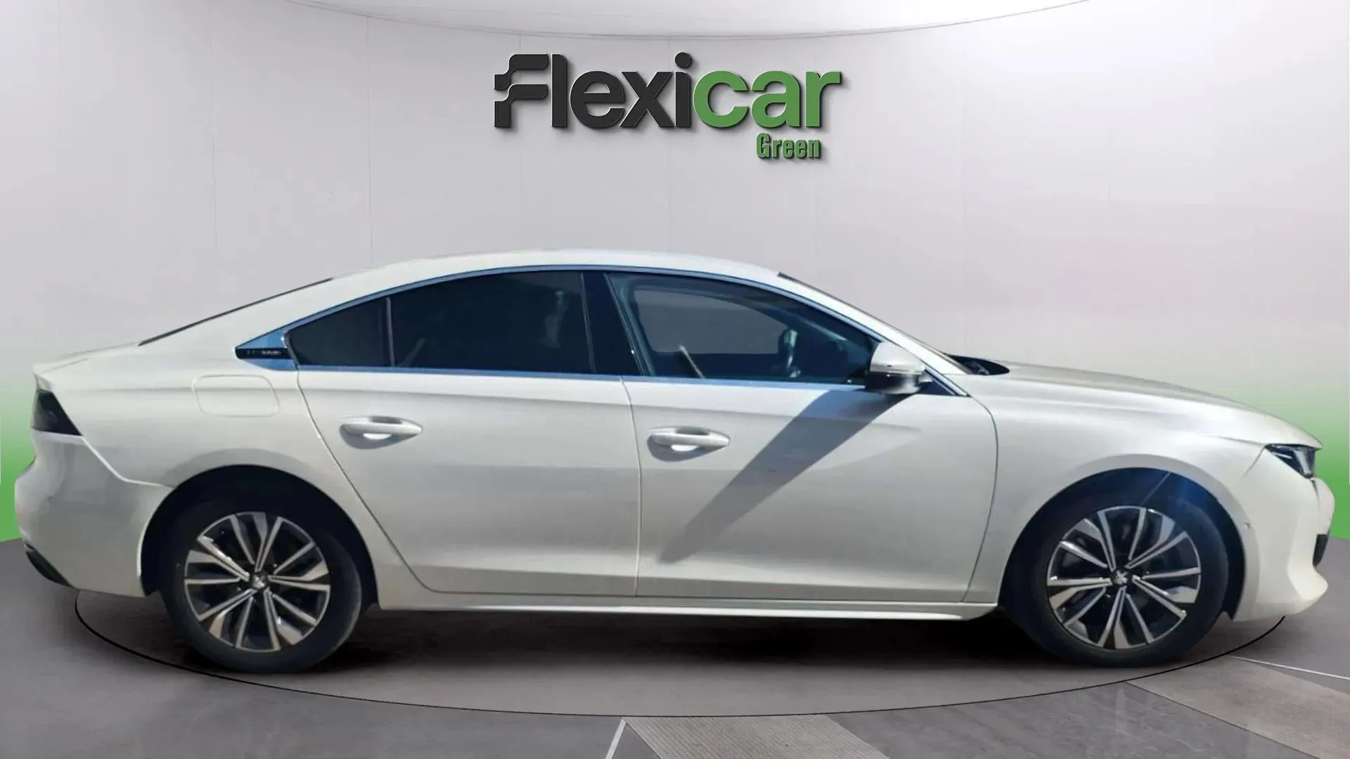 Peugeot 508 SW Allure Hybrid 225 e-EAT8 - foto 10