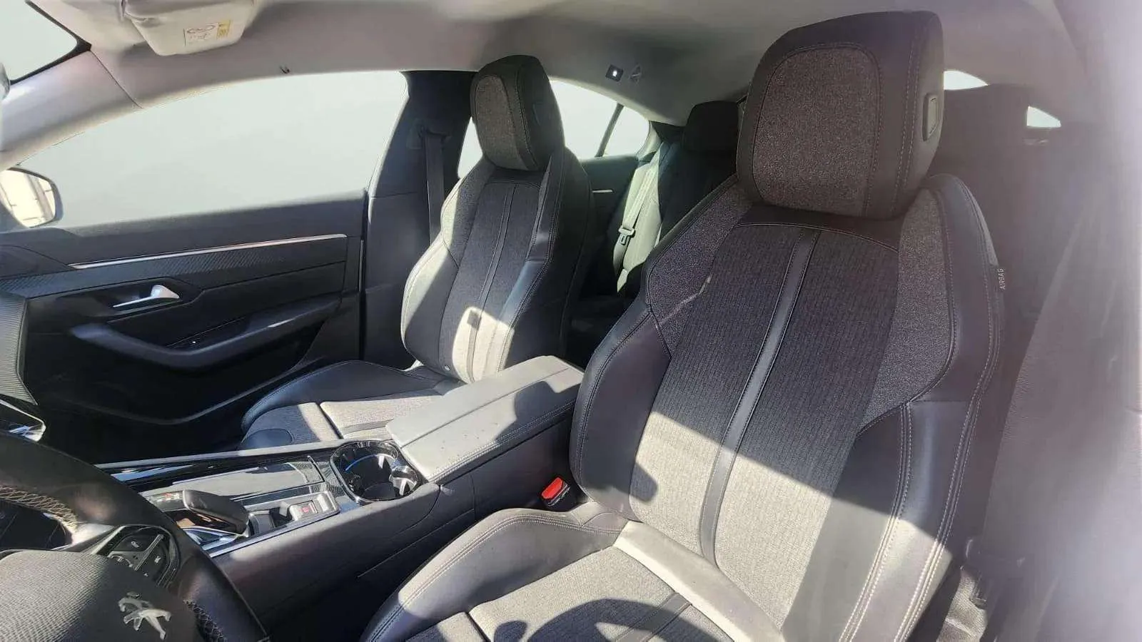 Peugeot 508 SW Allure Hybrid 225 e-EAT8 - foto 23
