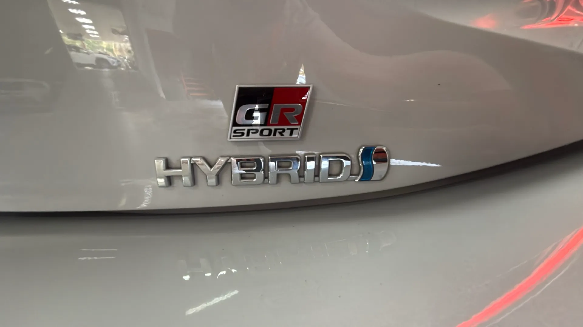 Toyota Corolla 2.0 180H GR-Sport E-CVT - foto 27