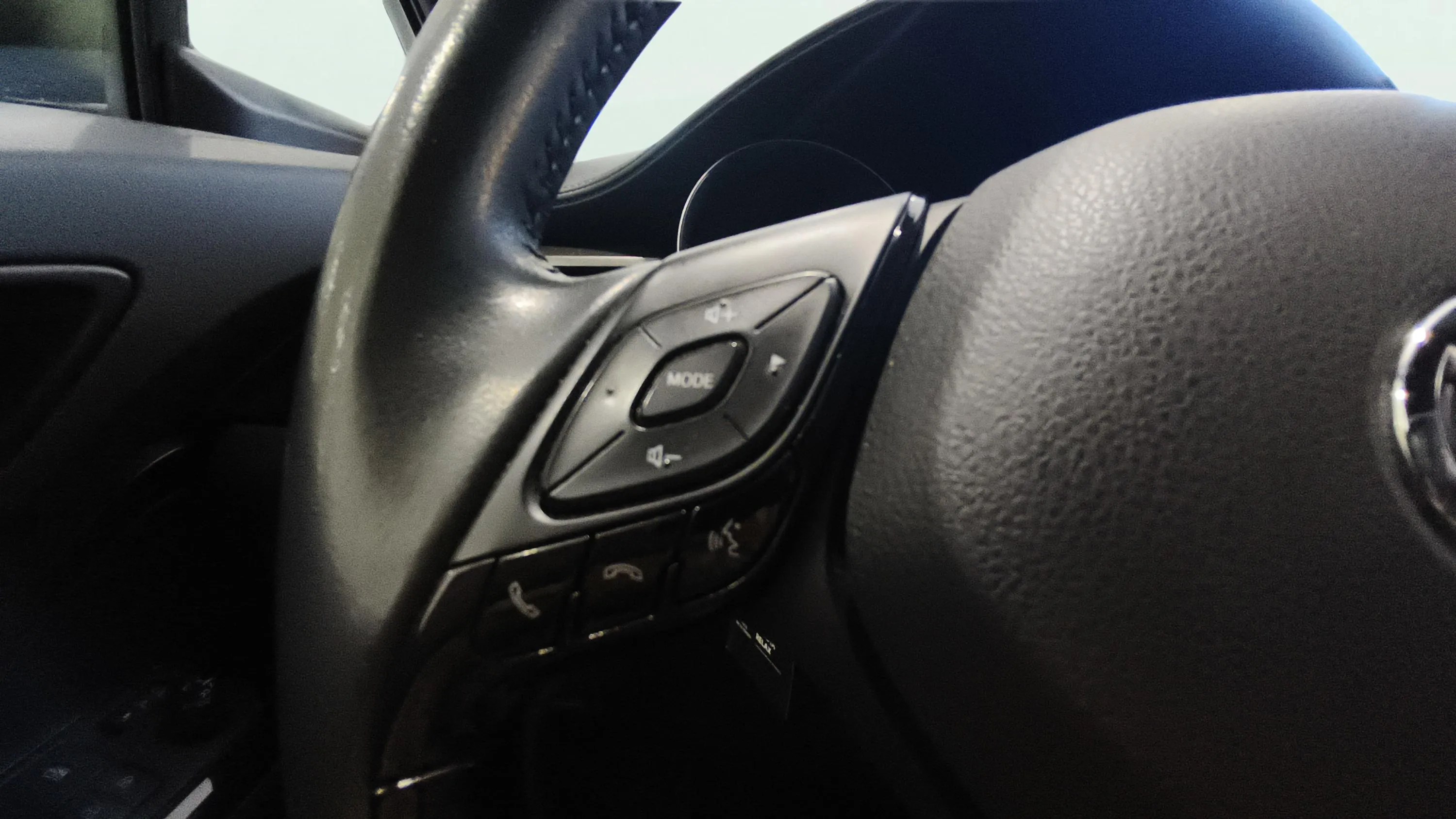 Toyota C-HR 1.8 125H Advance - foto 14