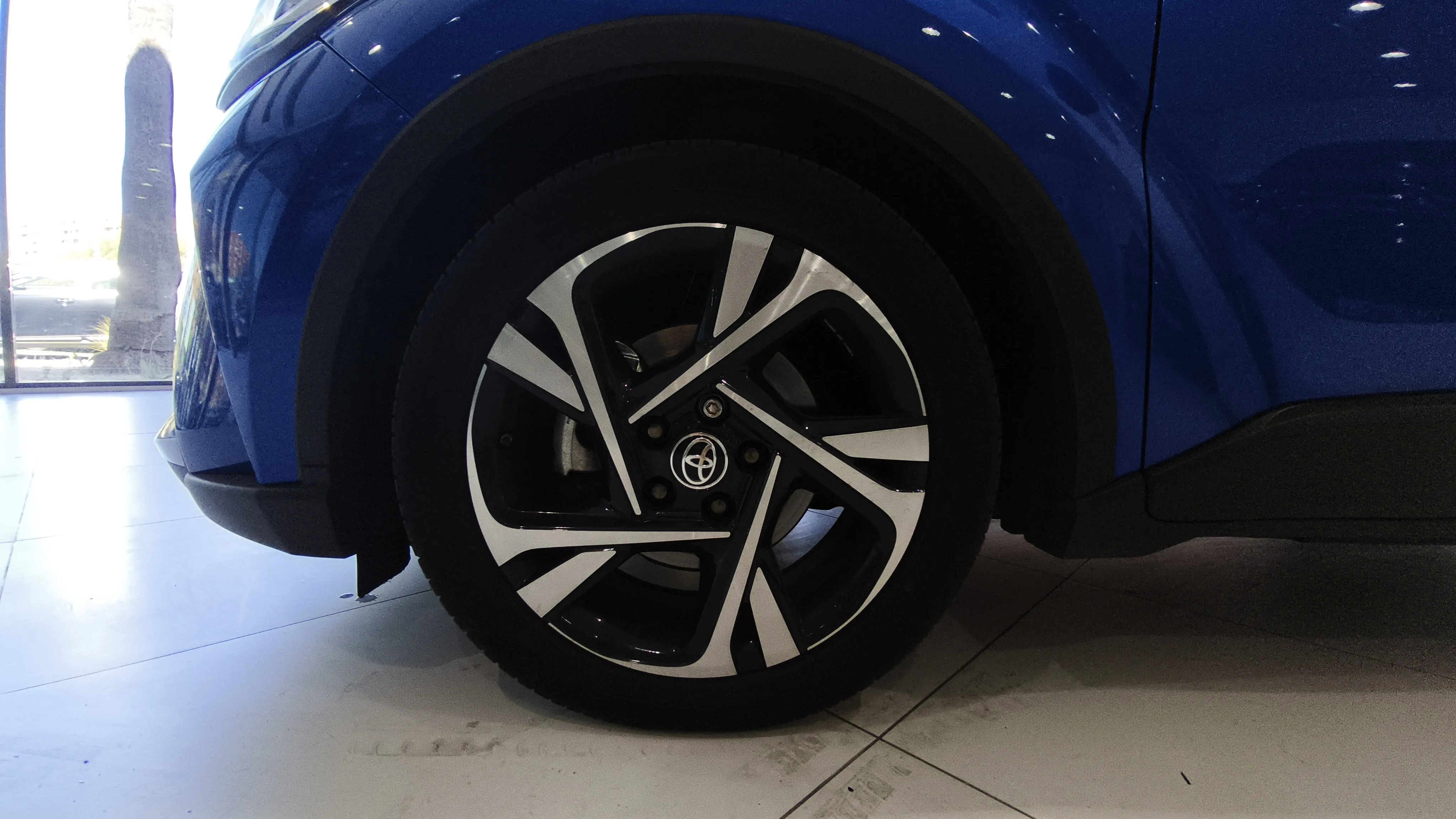 Toyota C-HR 1.8 125H Advance - foto 21