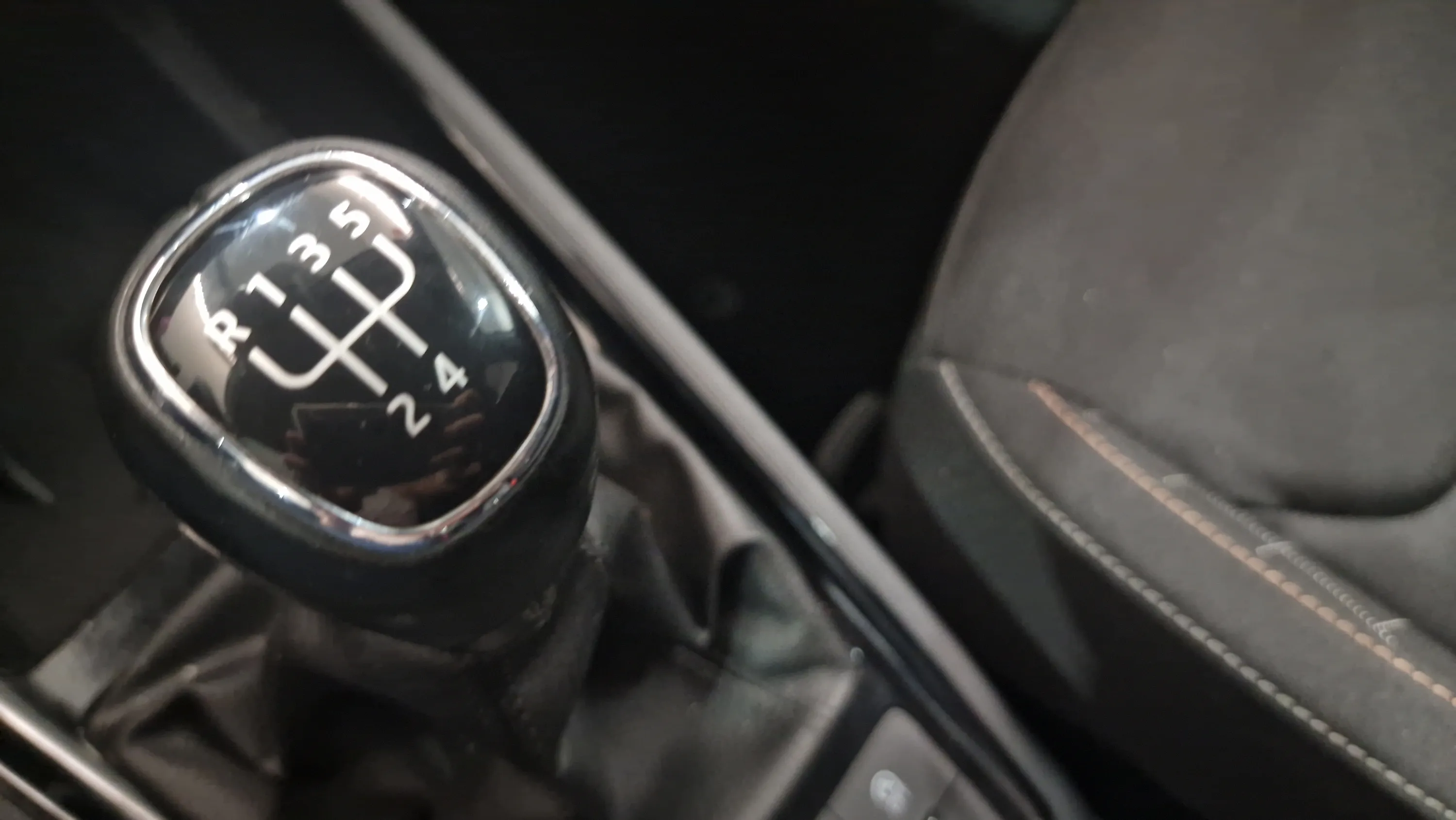 Škoda Scala 1.0 TSI Active - foto 20