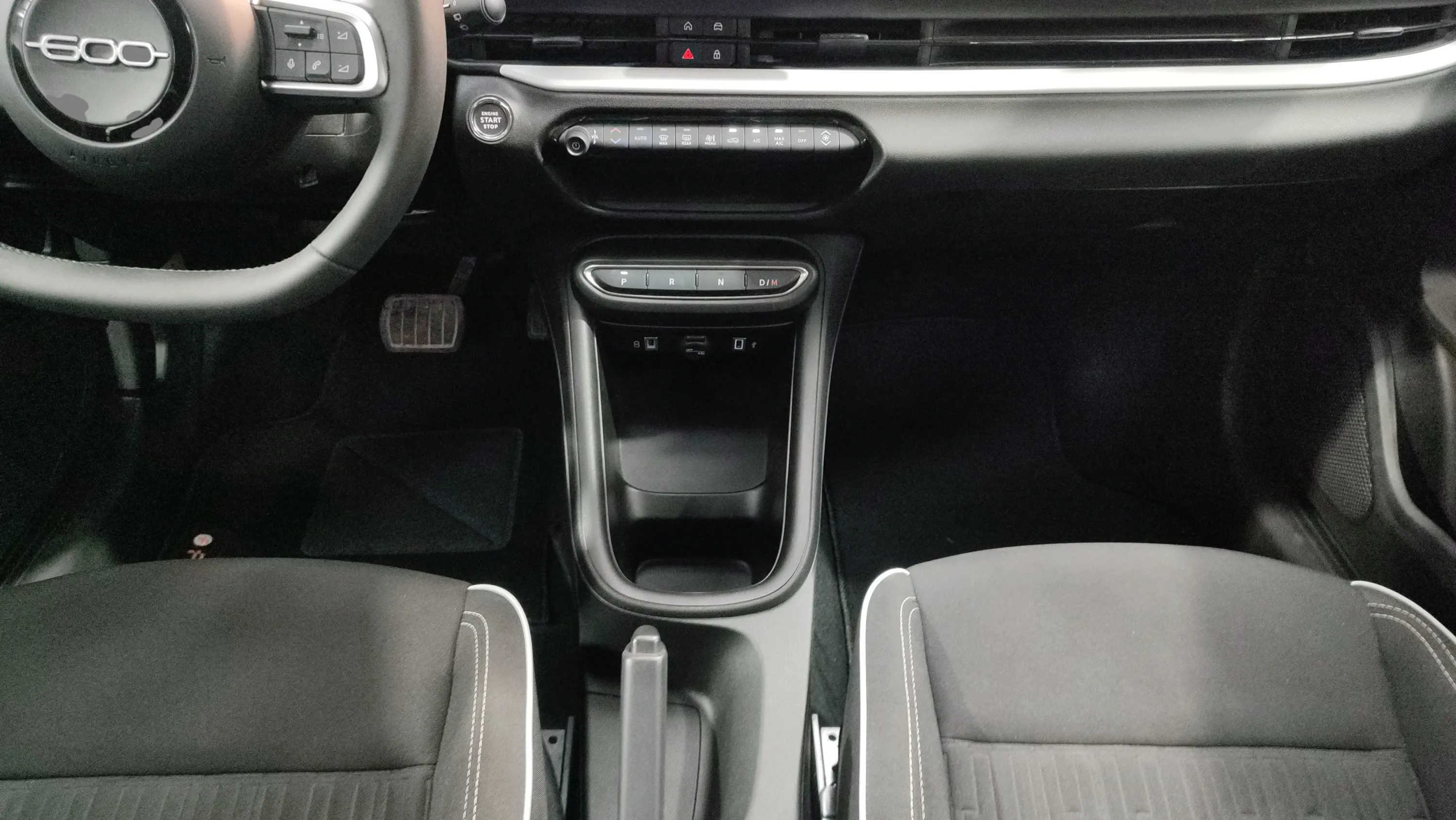 Fiat 600 MHEV 1.2 Ddct - foto 11