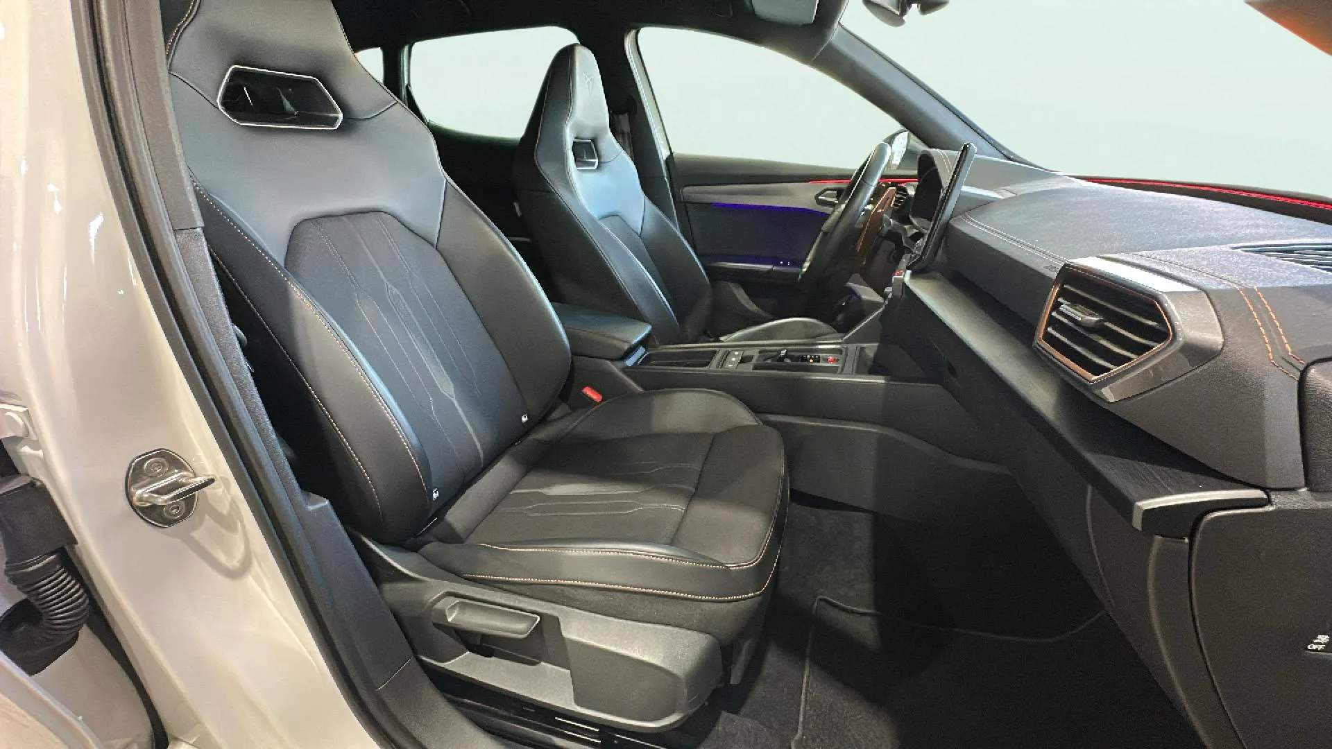 Cupra Formentor 1.4 e-Hybrid VZ DSG - foto 12