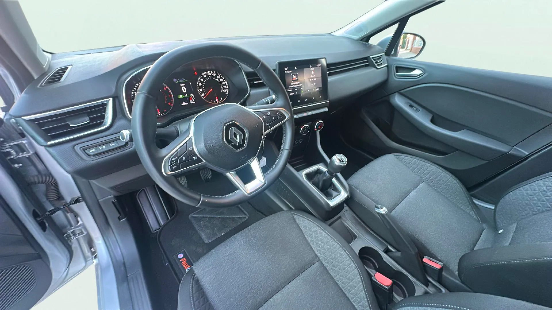 Renault Clio Business SCe - foto 21