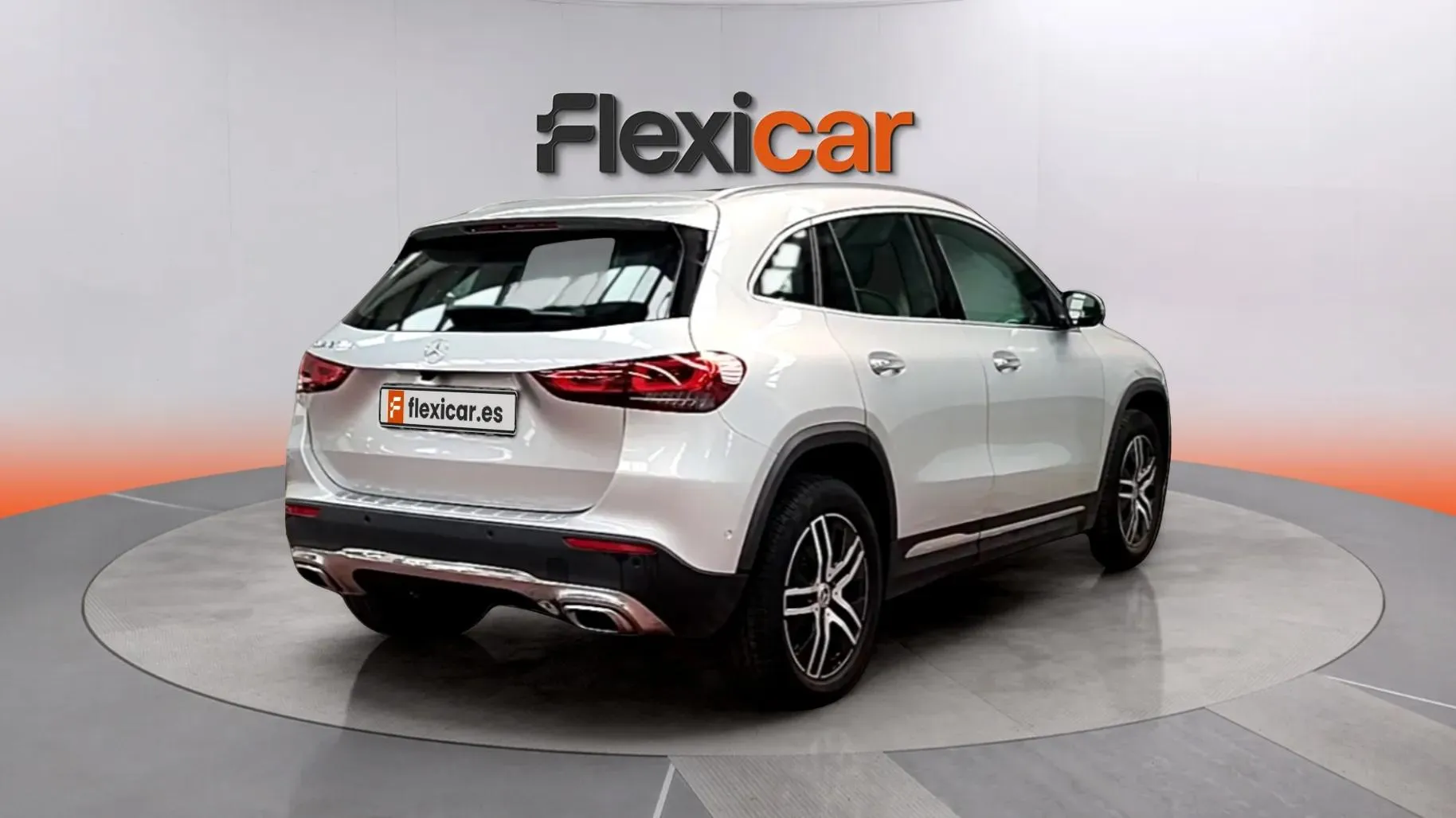 Mercedes-Benz GLA 200 D - foto 7