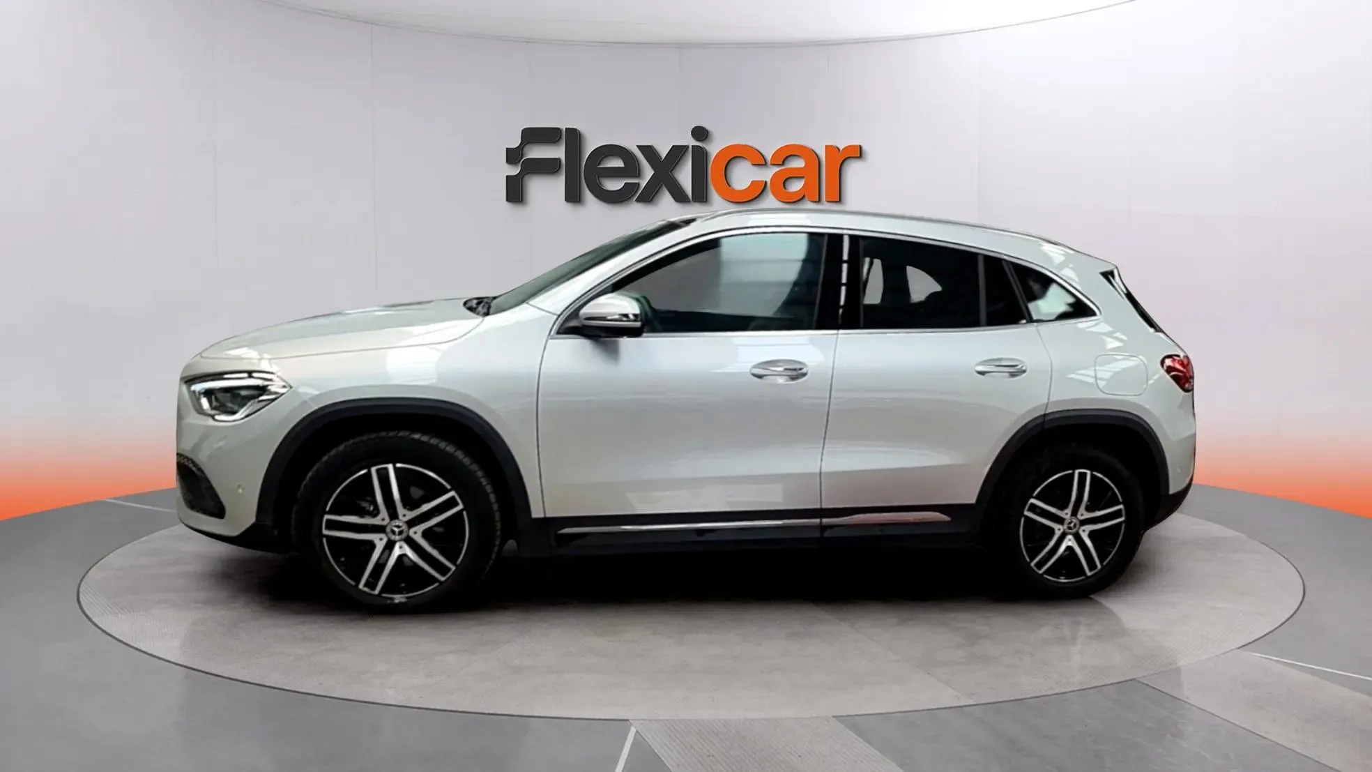 Mercedes-Benz GLA 200 D - foto 4