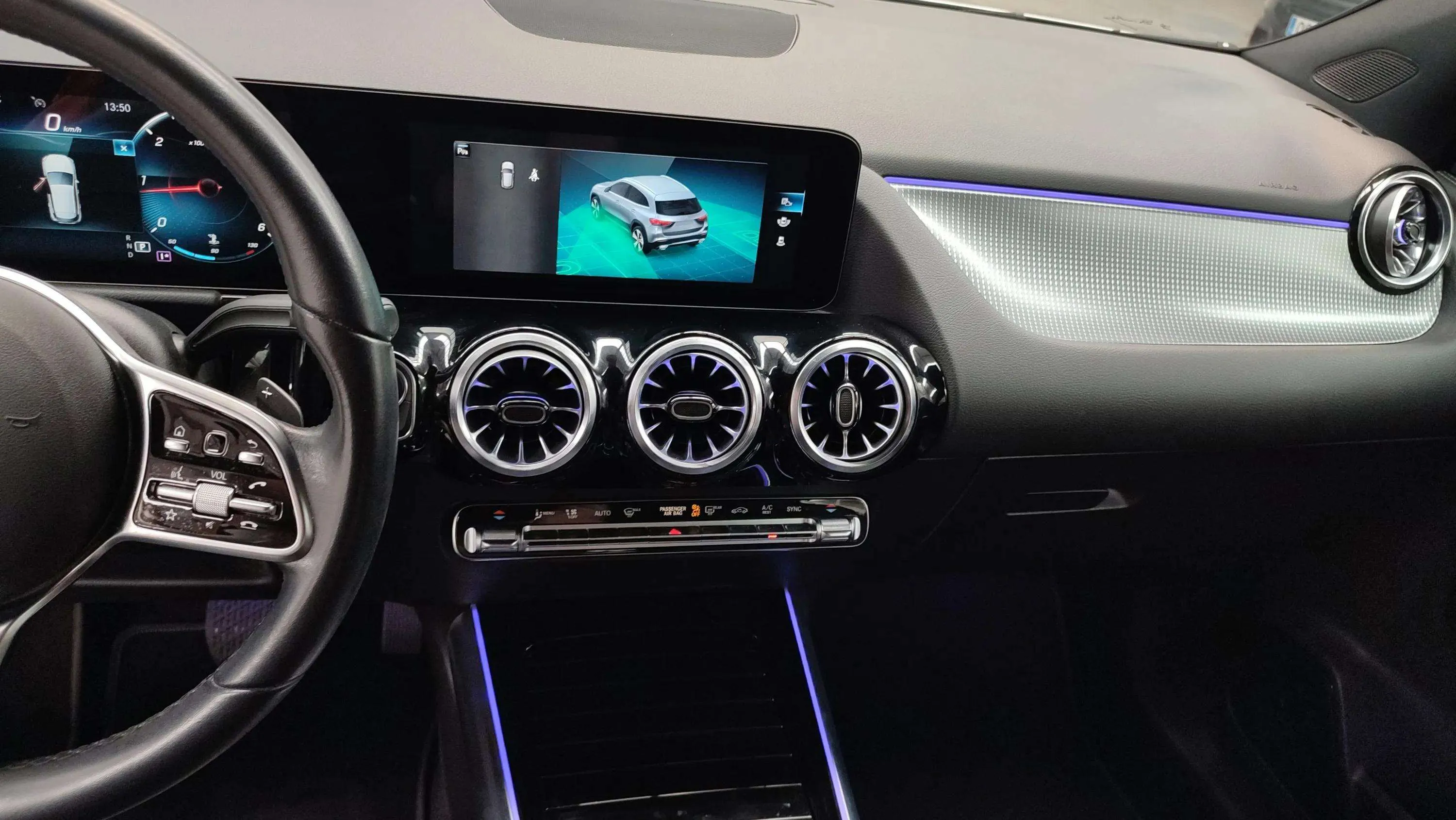 Mercedes-Benz GLA 200 D - foto 9