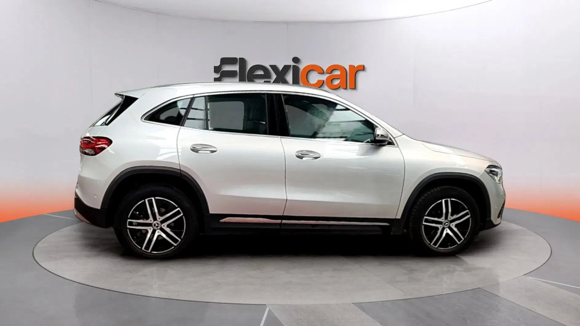 Mercedes-Benz GLA 200 D - foto 5