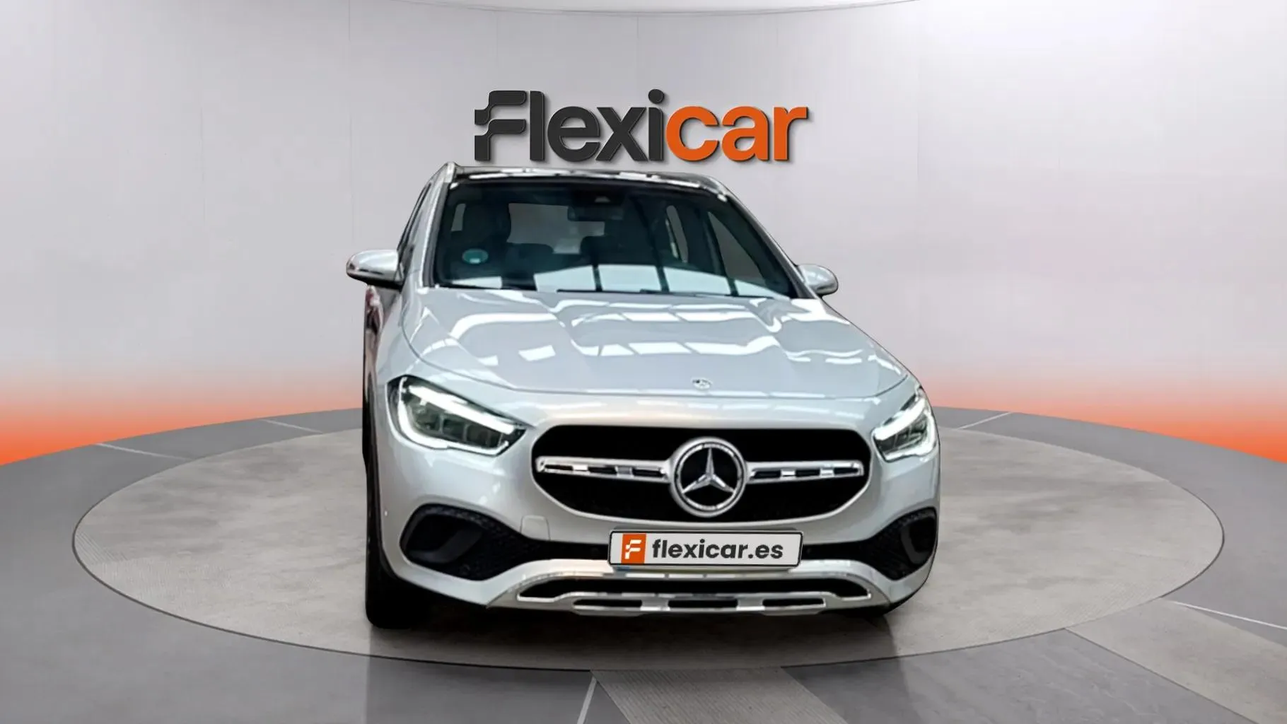 Mercedes-Benz GLA 200 D - foto 2