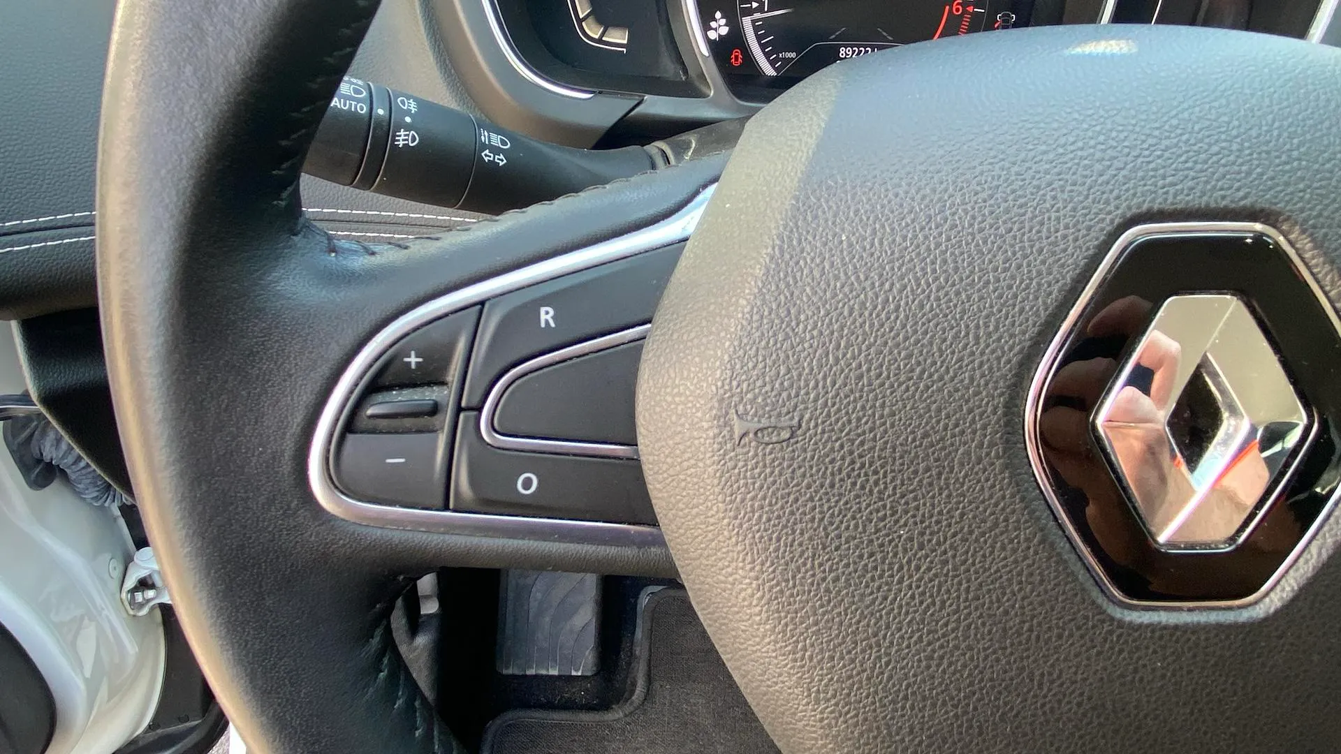 Renault Scénic Zen TCe GPF - foto 18
