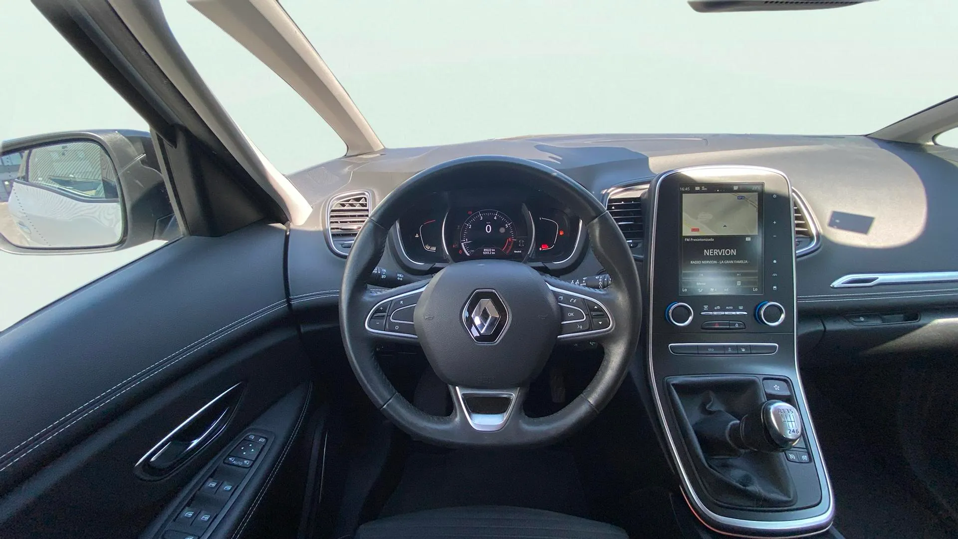 Renault Scénic Zen TCe GPF - foto 11