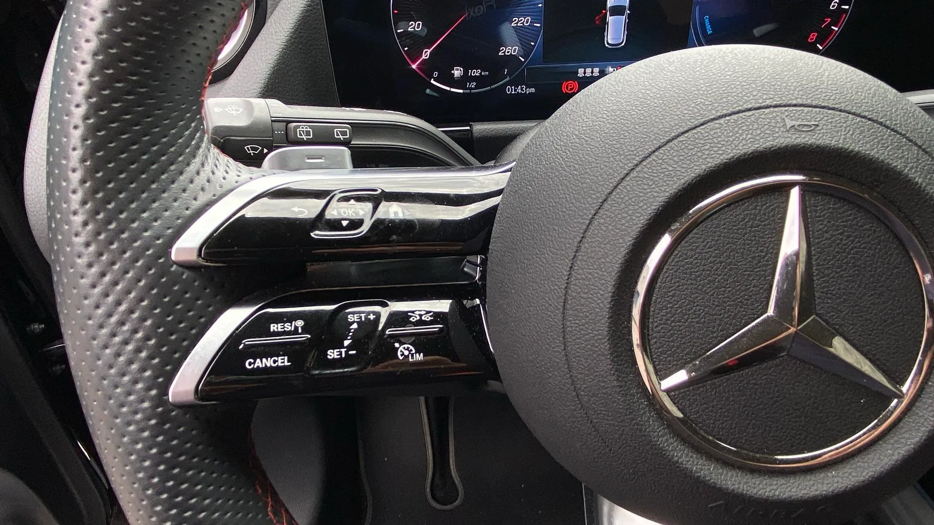 Mercedes-Benz GLA 250 e con tecnología híbrida EQ - foto 17