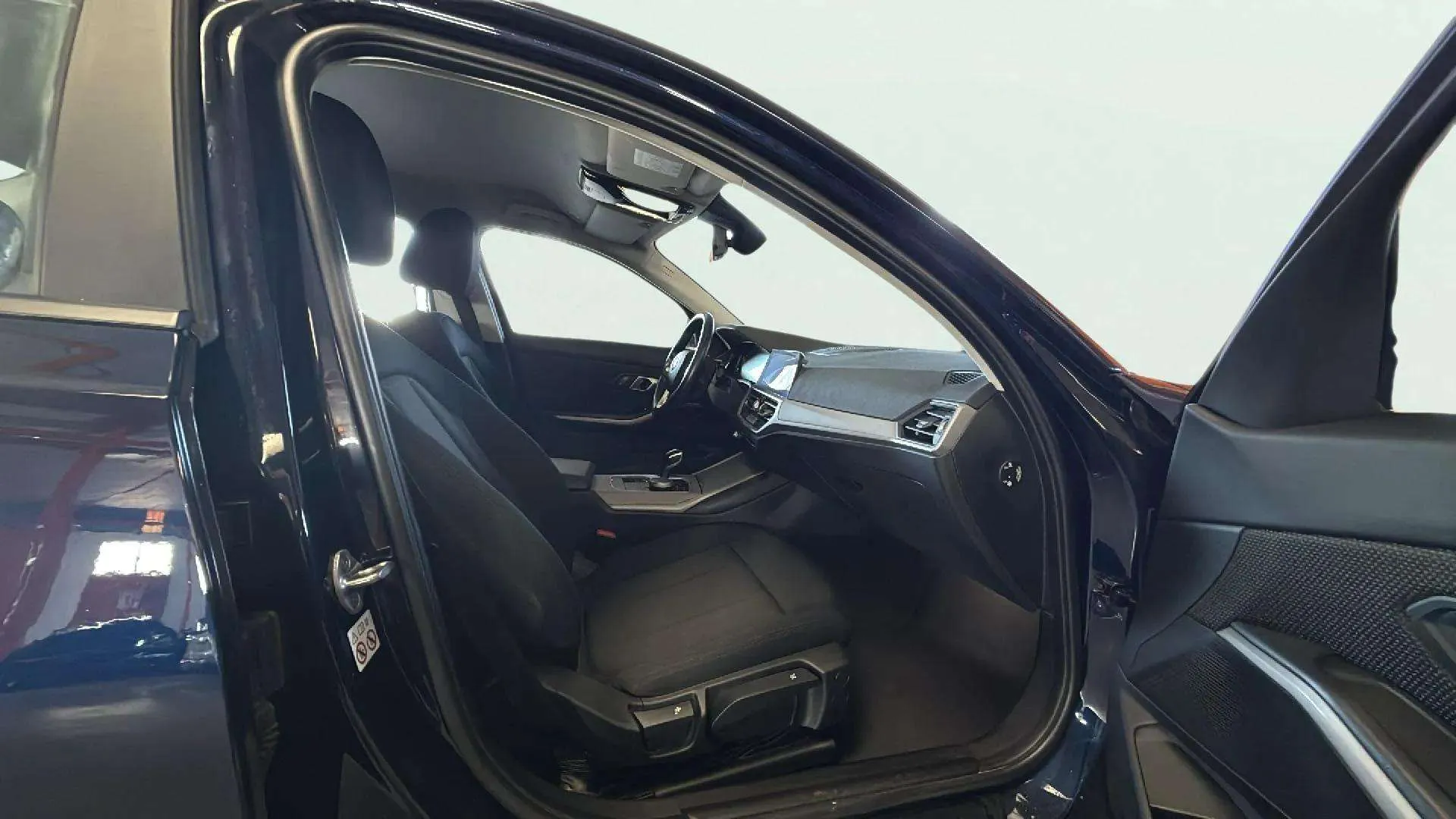 BMW Serie 3 318d - foto 21
