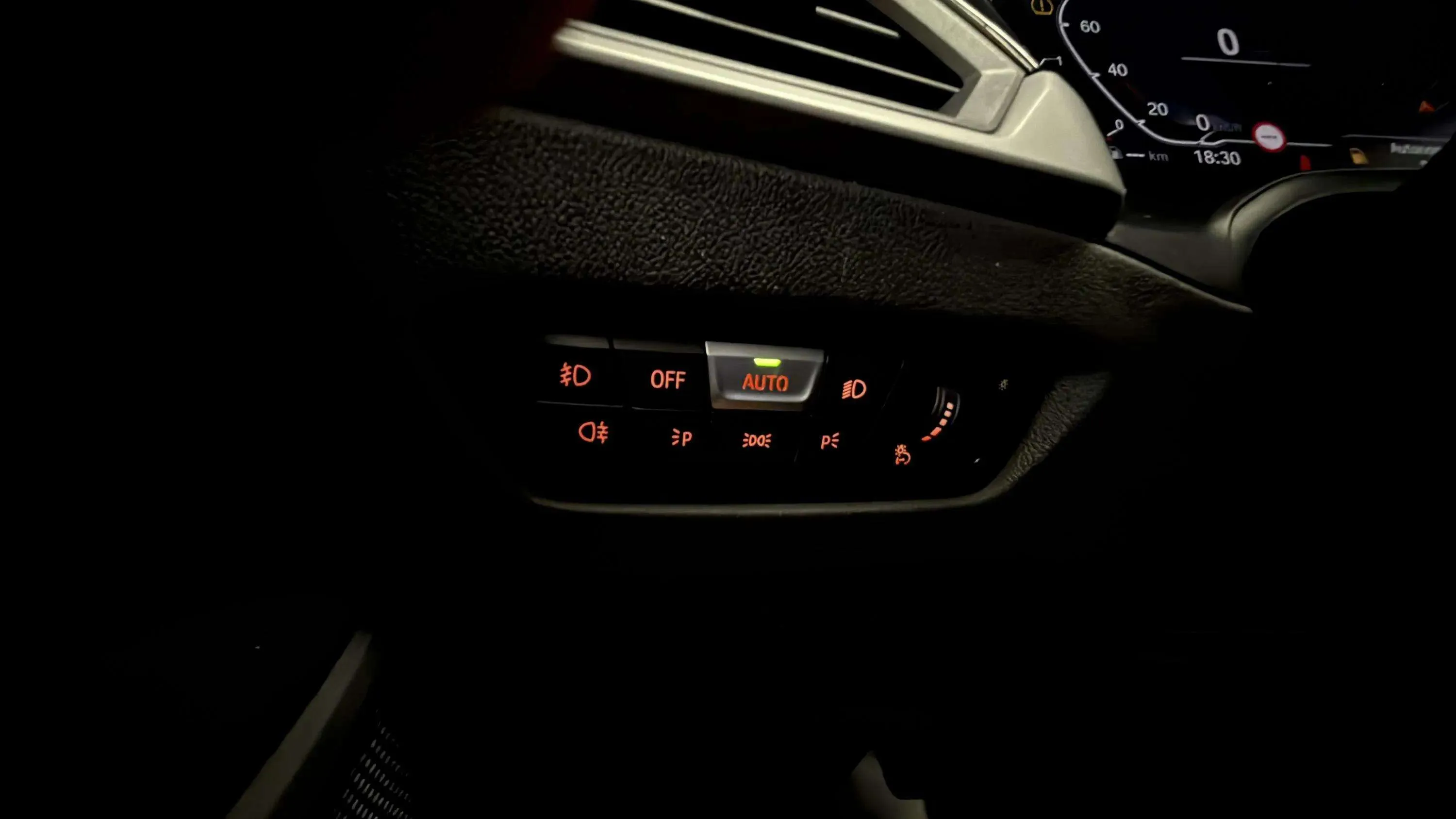 BMW Serie 3 318d - foto 14