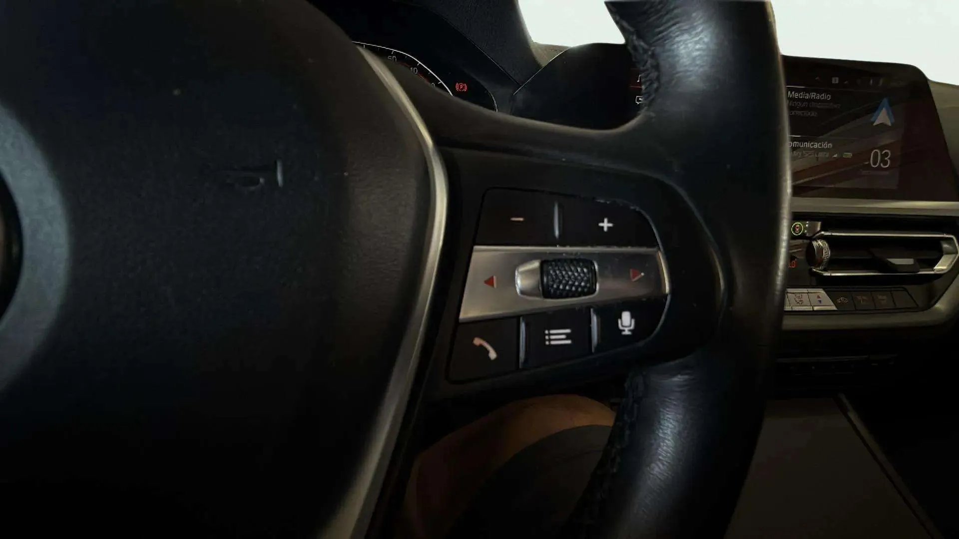 BMW Serie 3 318d - foto 12