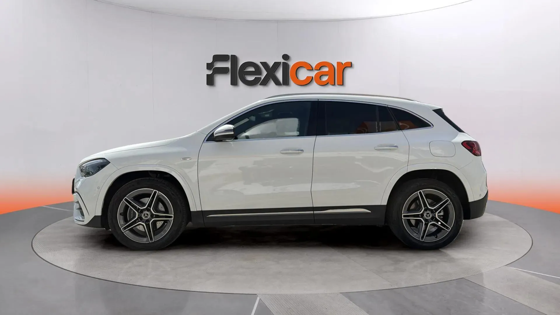 Mercedes-Benz GLA 250 e con tecnología híbrida EQ - foto 4
