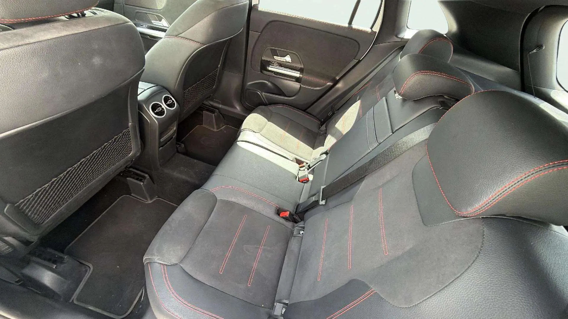 Mercedes-Benz GLA 250 e con tecnología híbrida EQ - foto 17