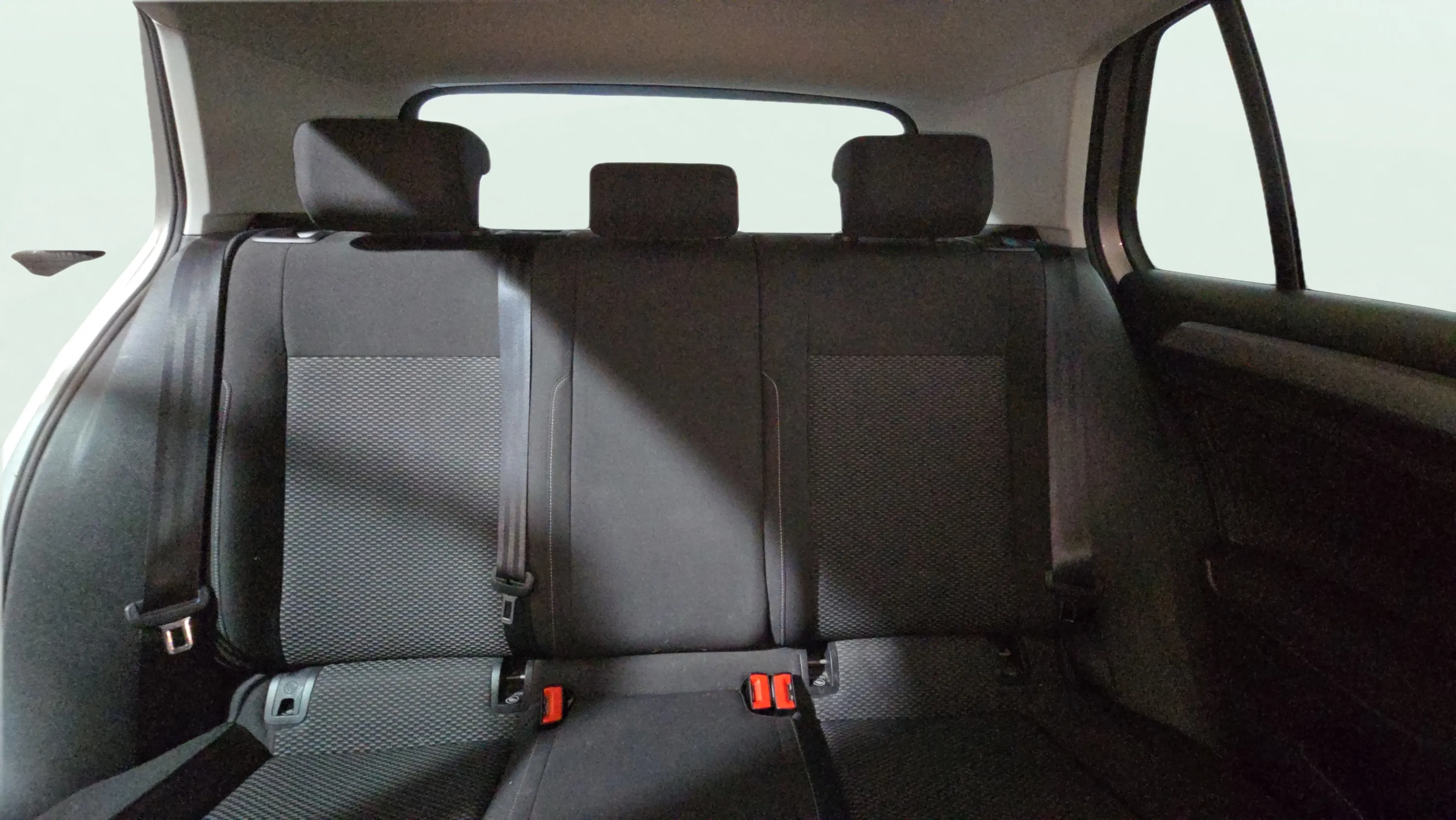 Volkswagen Golf Advance 1.6 TDI - foto 20