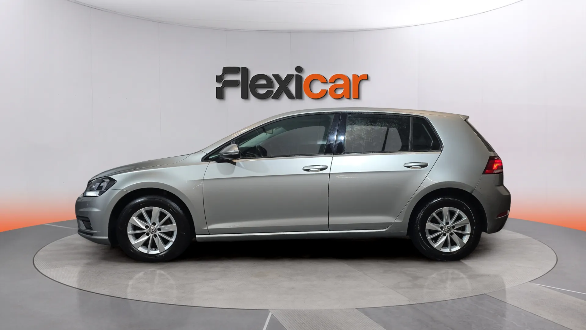 Volkswagen Golf Advance 1.6 TDI - foto 7
