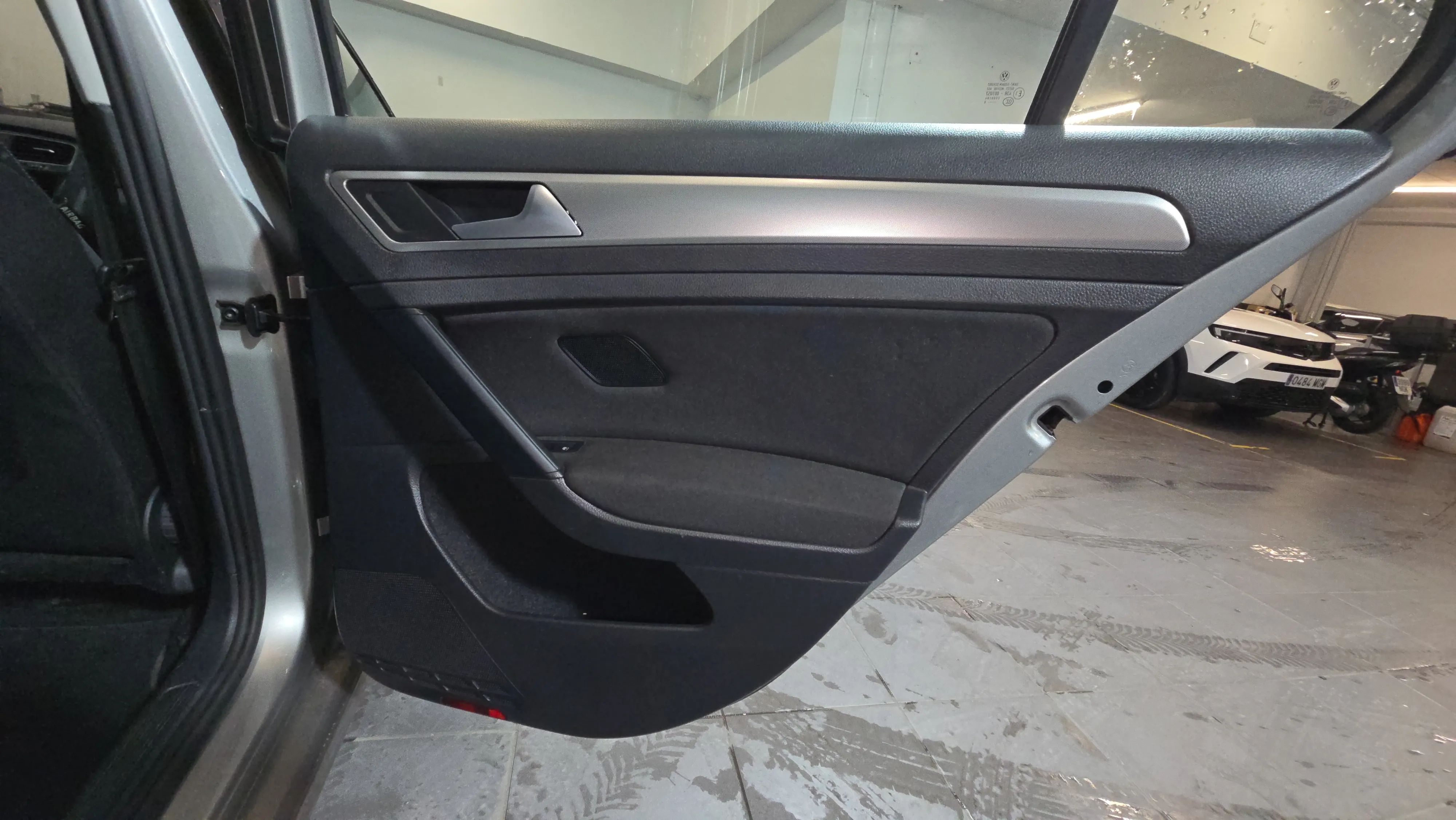Volkswagen Golf Advance 1.6 TDI - foto 18