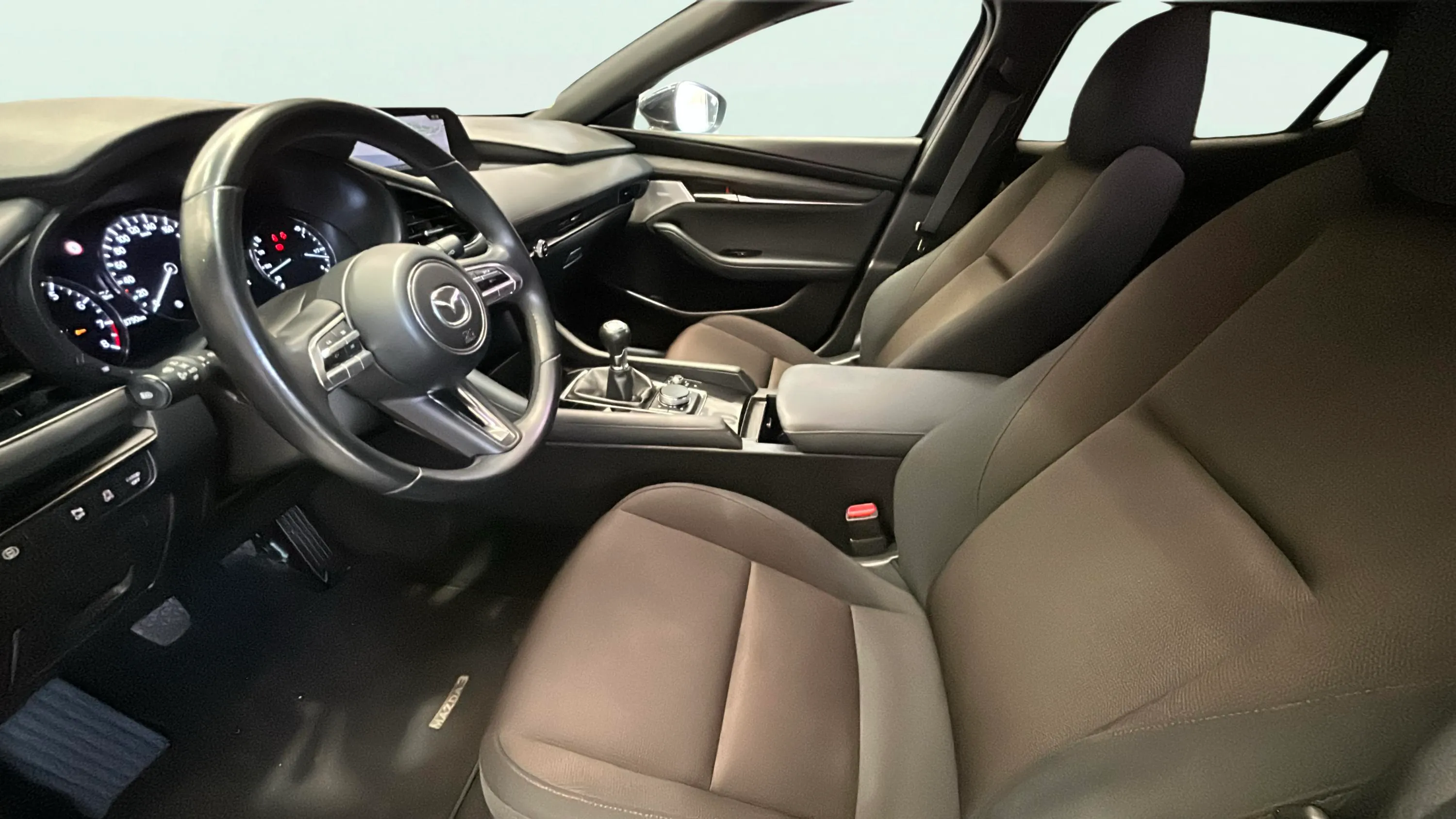 Mazda Mazda3 2.0 Skyactiv-G Zenith - foto 13