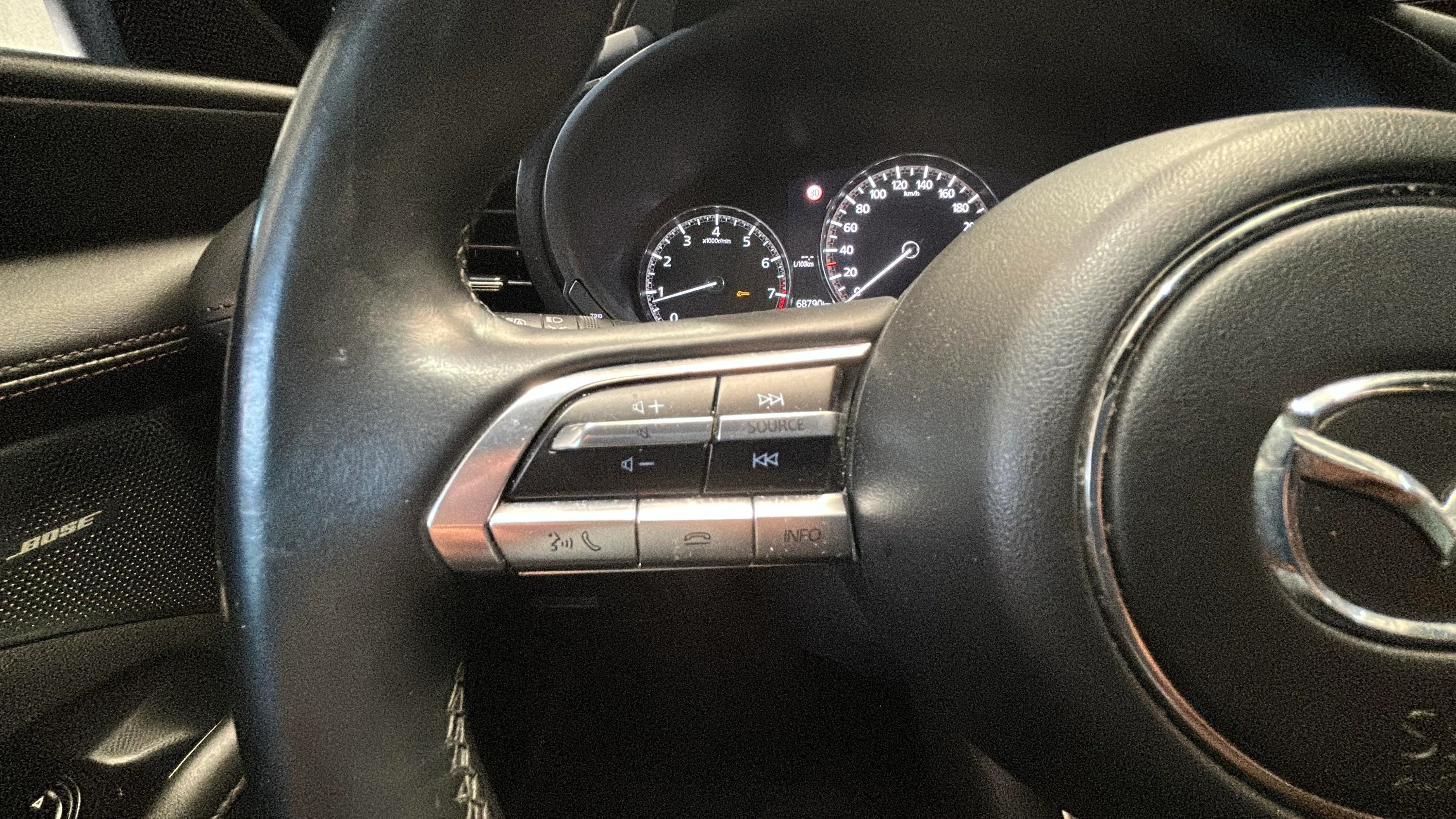 Mazda Mazda3 2.0 Skyactiv-G Zenith - foto 19