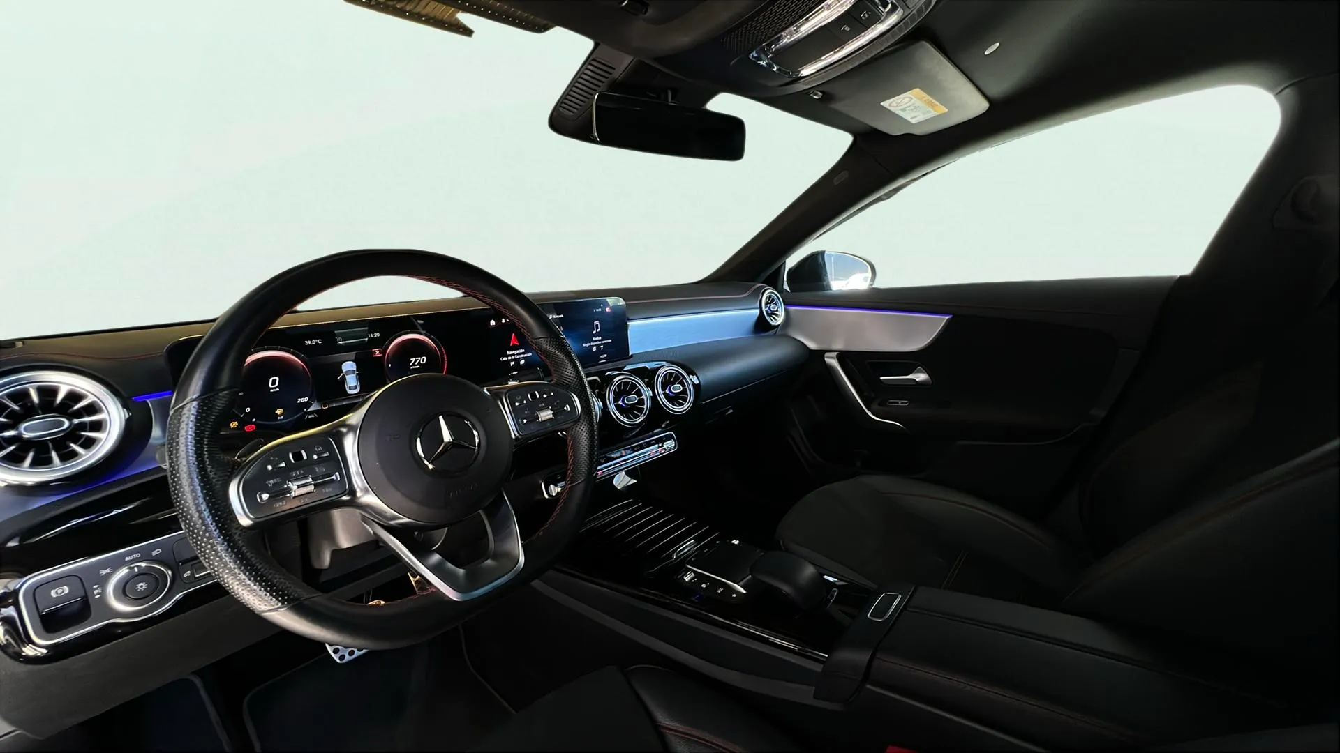 Mercedes-Benz CLA 200 D DCT - foto 9