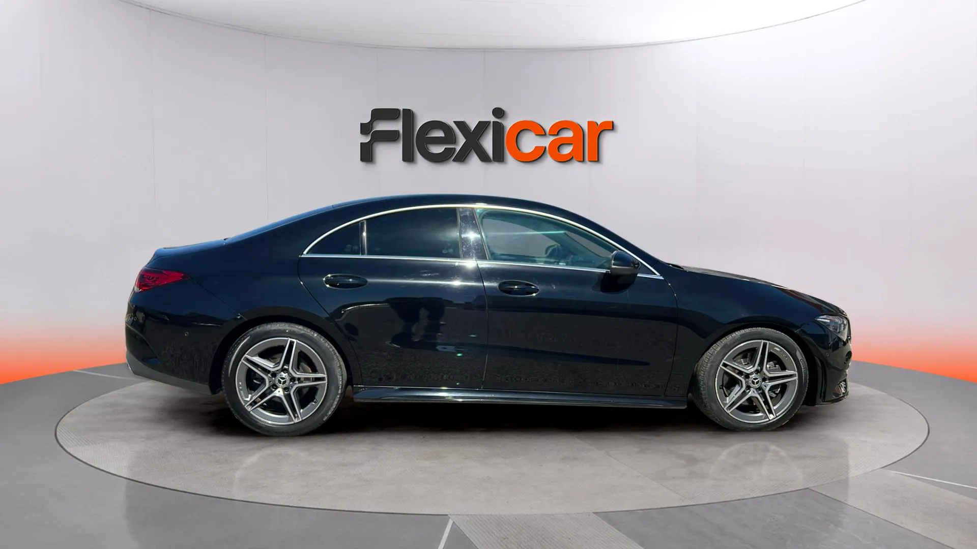 Mercedes-Benz CLA 200 D DCT - foto 2