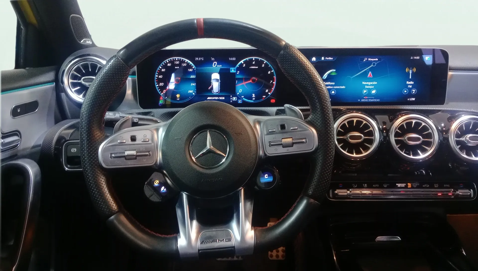 Mercedes-Benz Clase A Mercedes-AMG A 35 4MATIC+ - foto 8