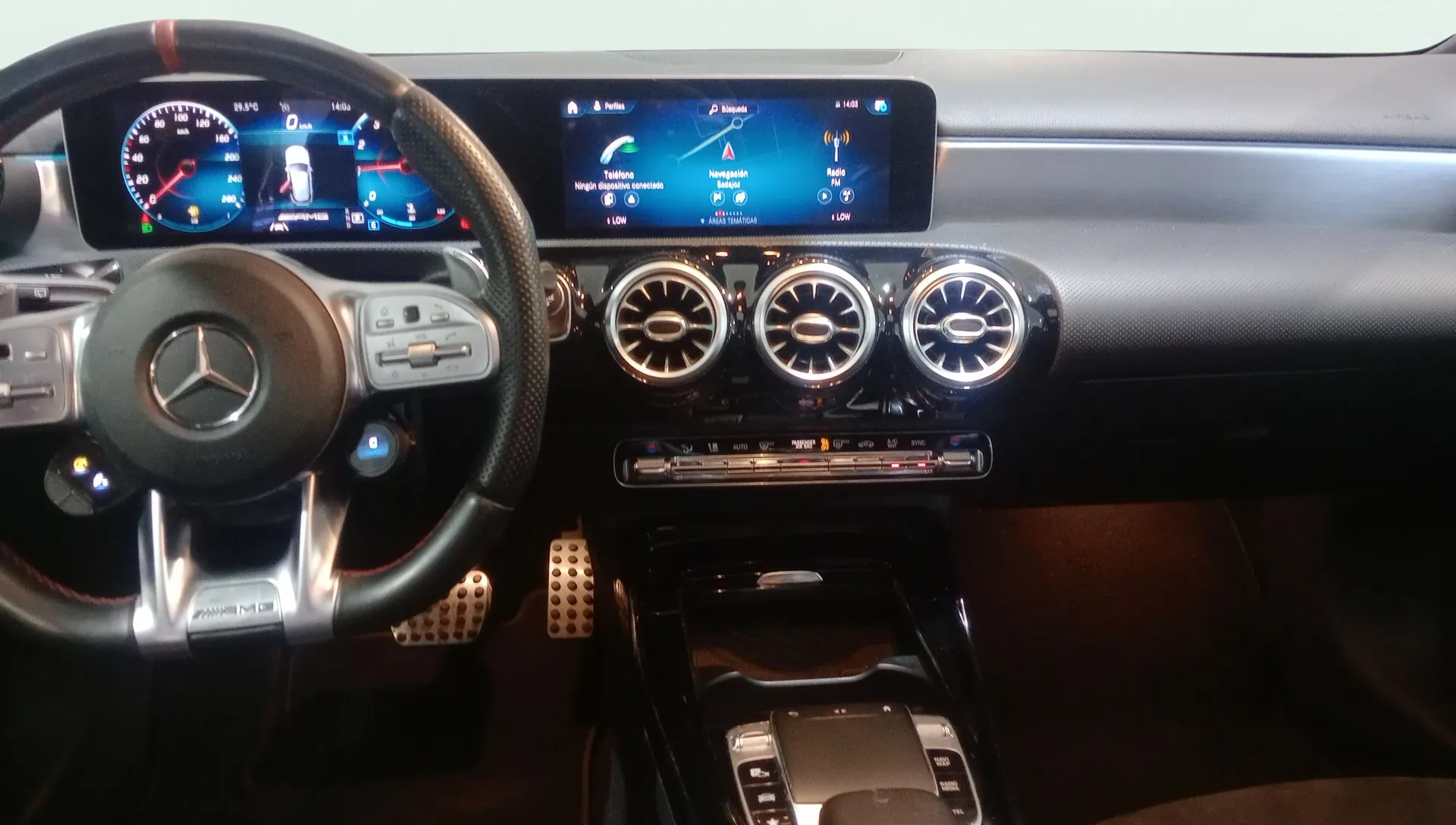 Mercedes-Benz Clase A Mercedes-AMG A 35 4MATIC+ - foto 9