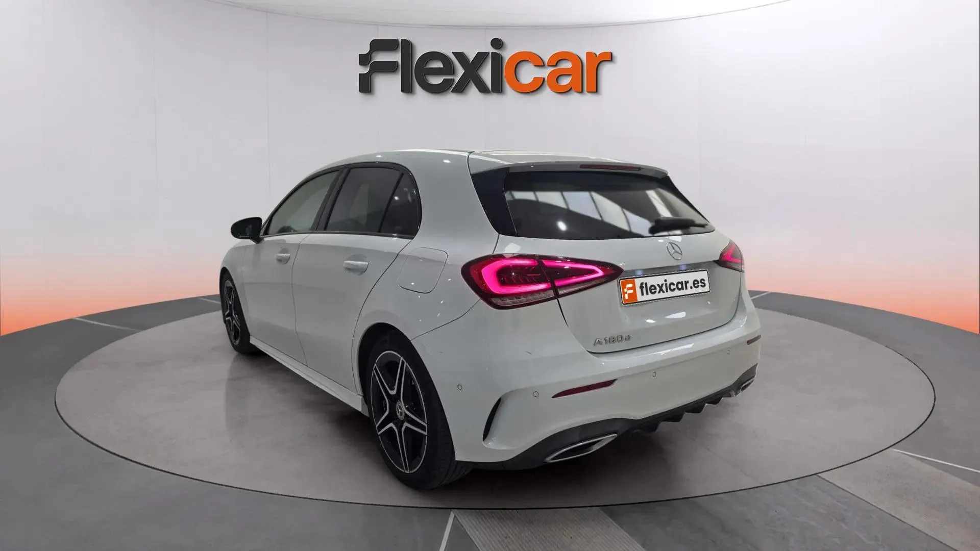 Mercedes-Benz Clase A A 180 d - foto 4