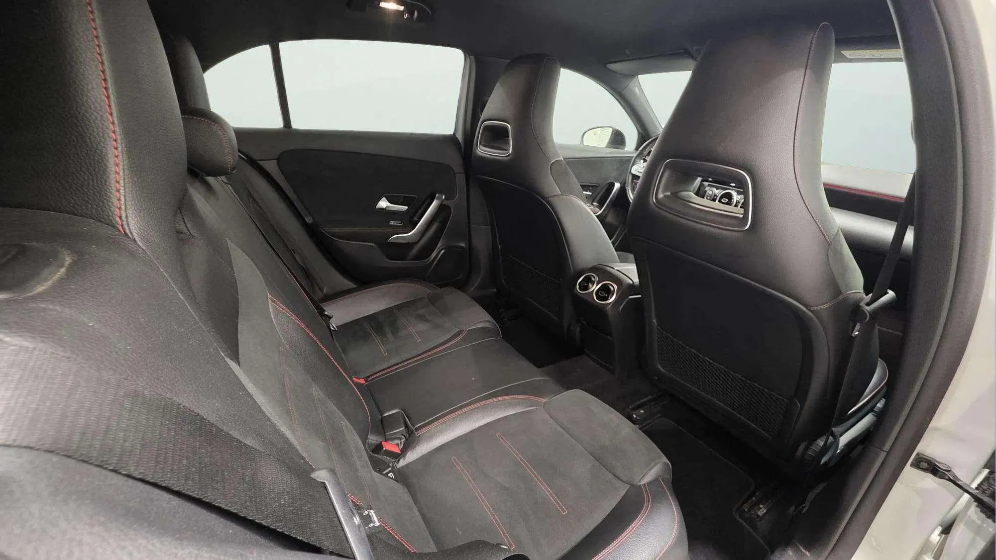Mercedes-Benz Clase A A 180 d - foto 12