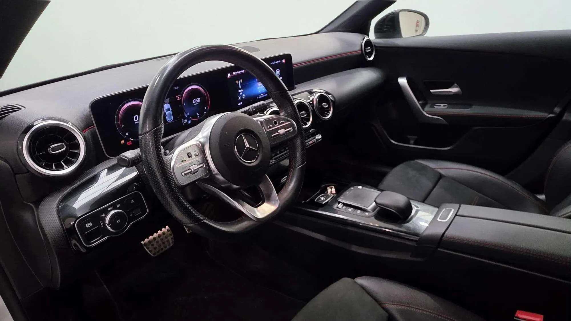 Mercedes-Benz Clase A A 180 d - foto 7