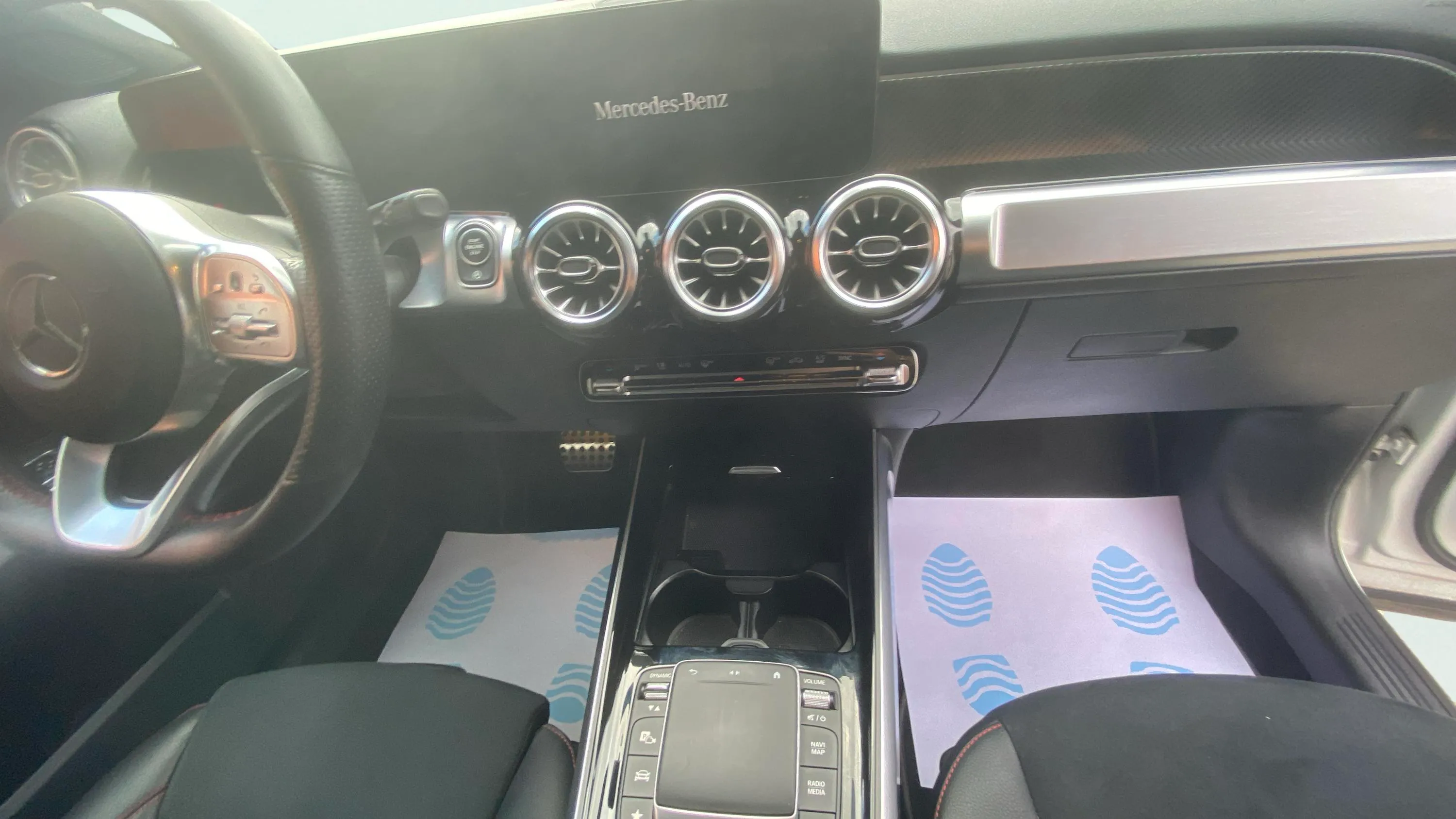 Mercedes-Benz GLB 200 d - foto 12