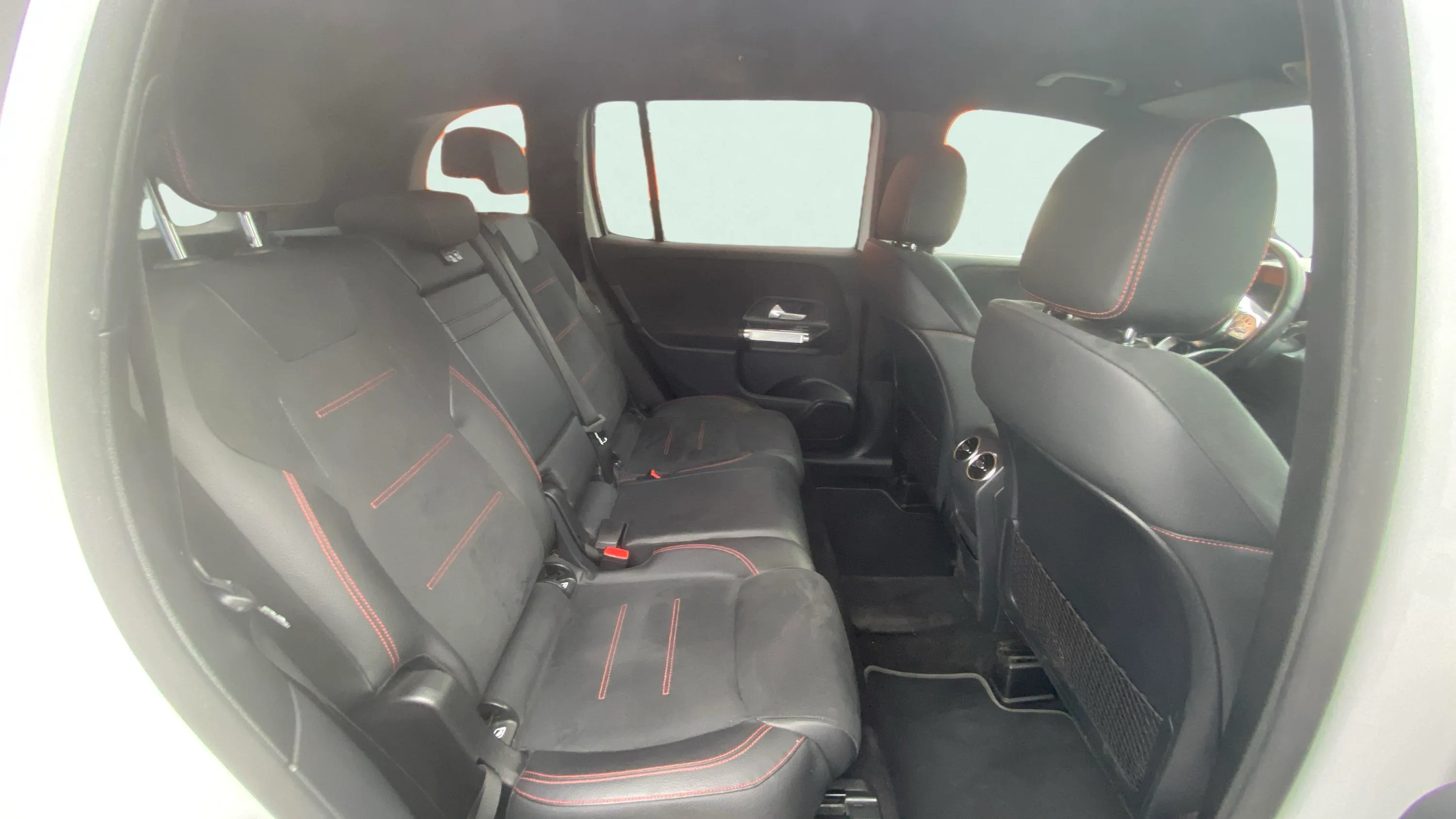 Mercedes-Benz GLB 200 d - foto 15
