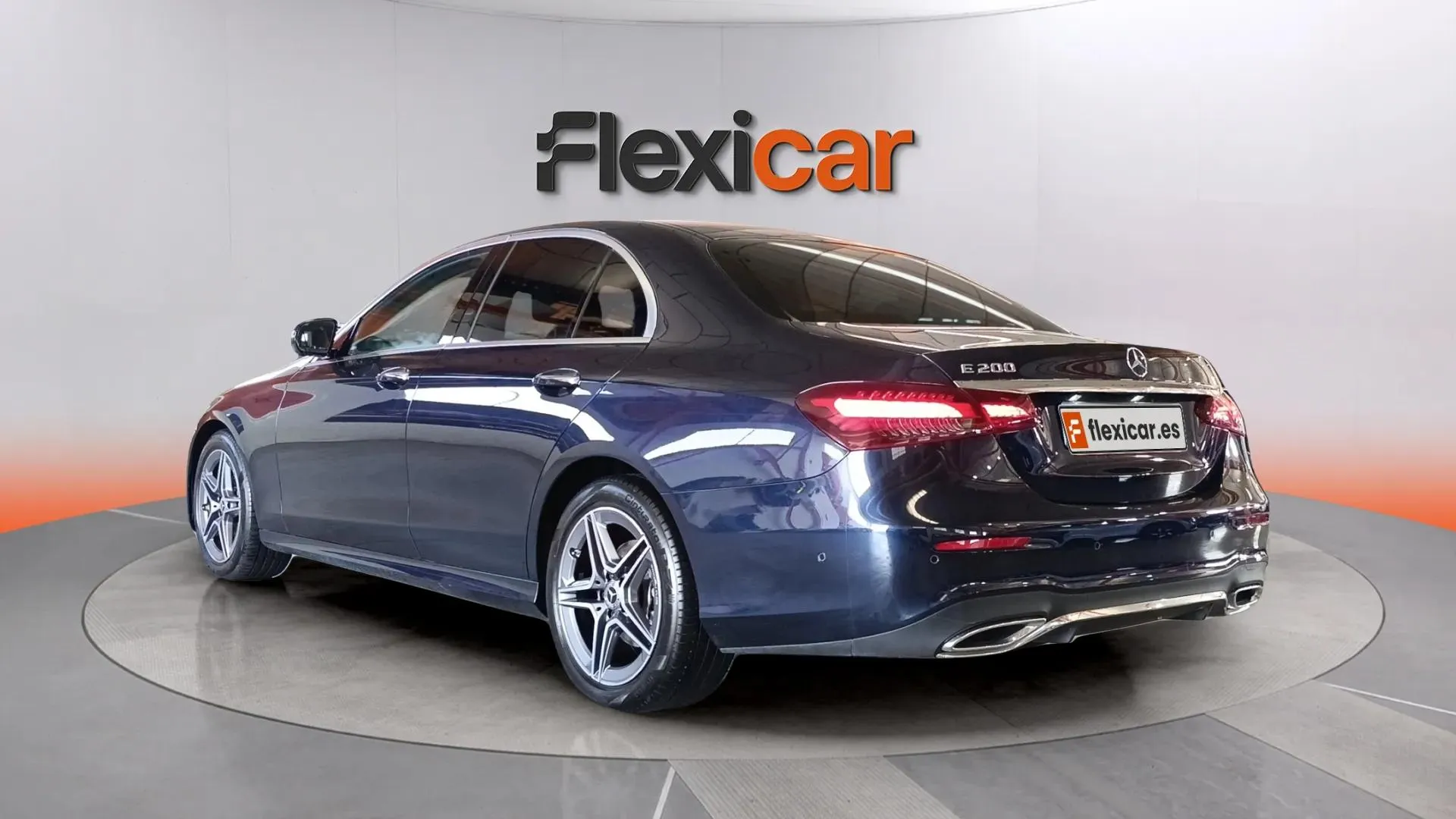 Mercedes-Benz Clase E E 200 - foto 5